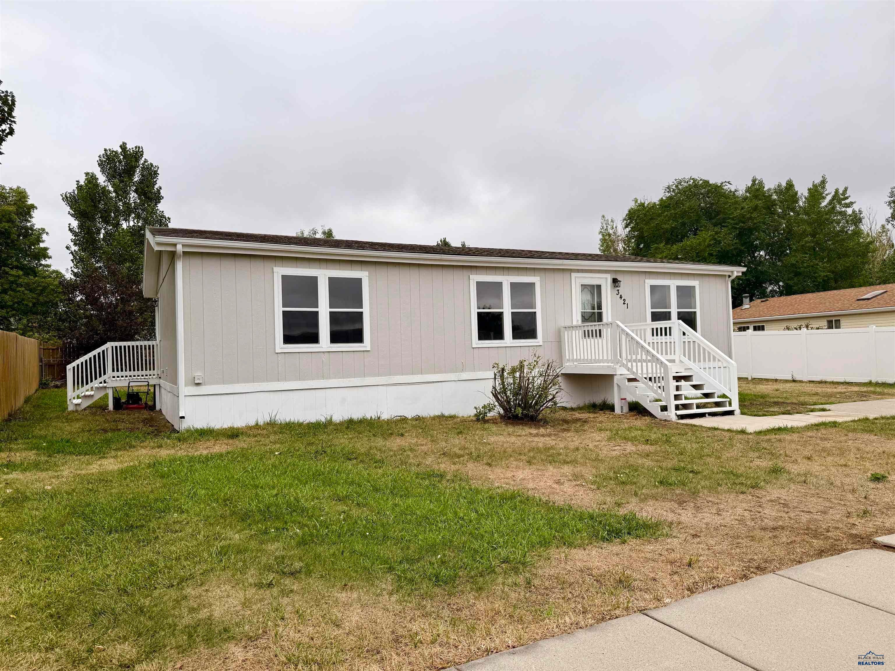 3421 CHIEF DR