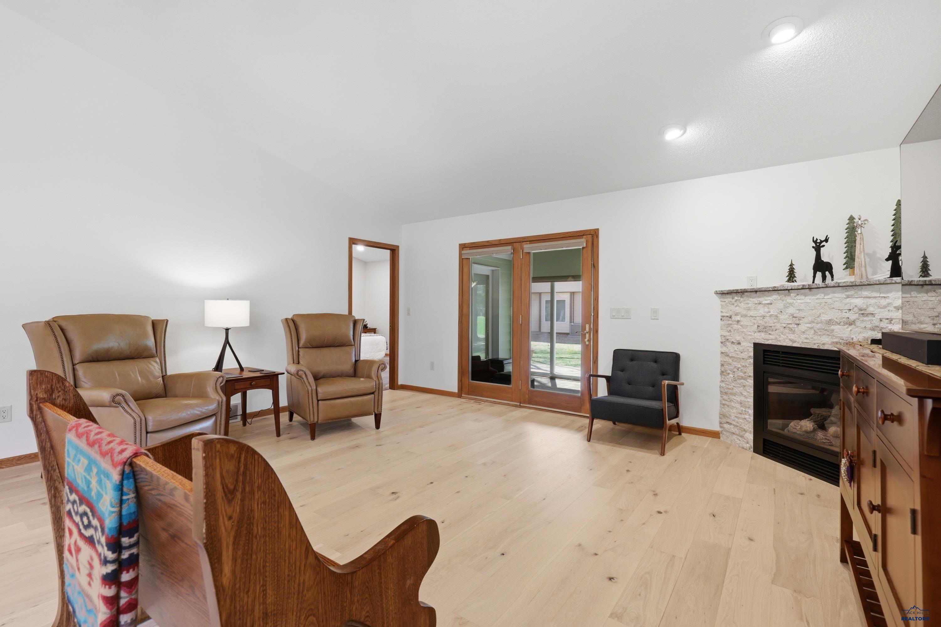 3861 PEBBLE BEACH CT