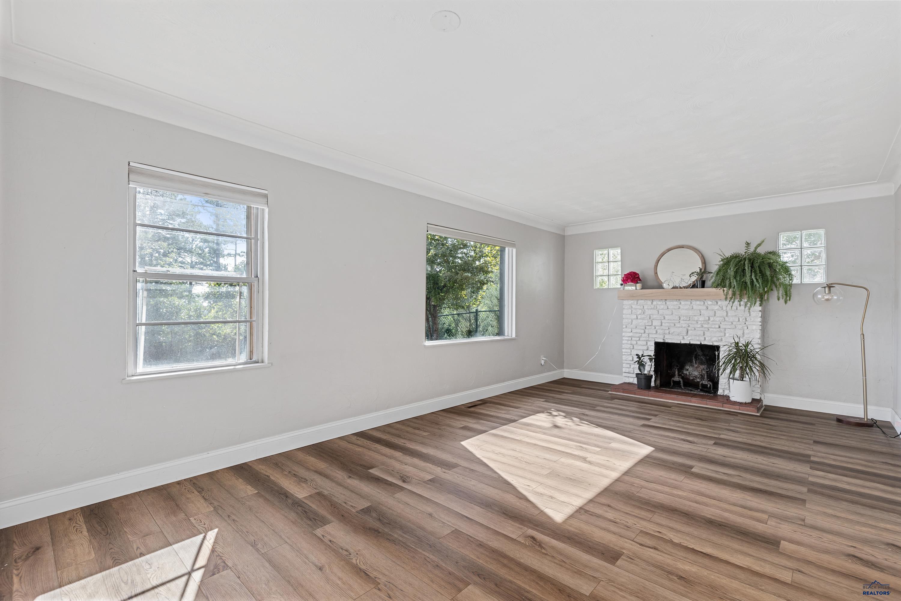 411 N BERRY PINE RD