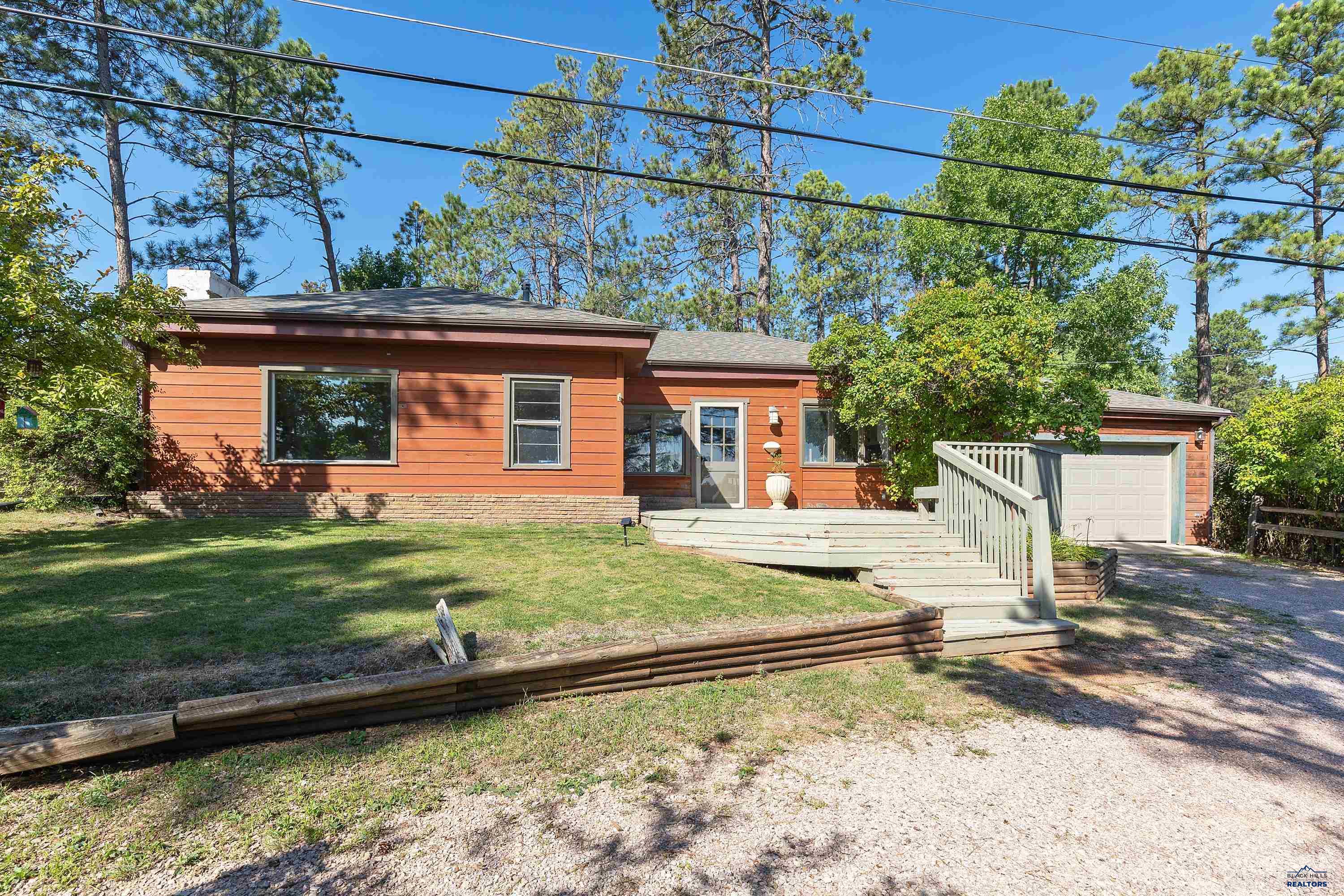 411 N BERRY PINE RD