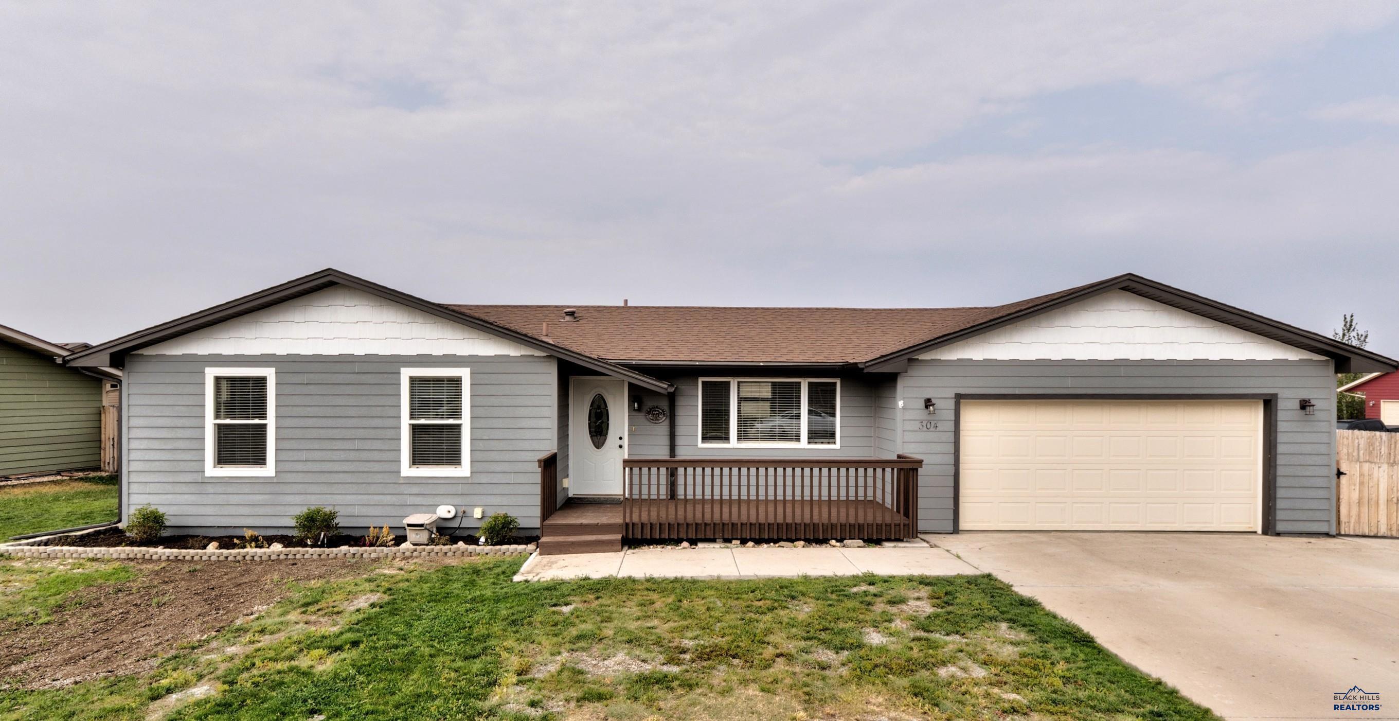 304 LONE SOLDIER CT