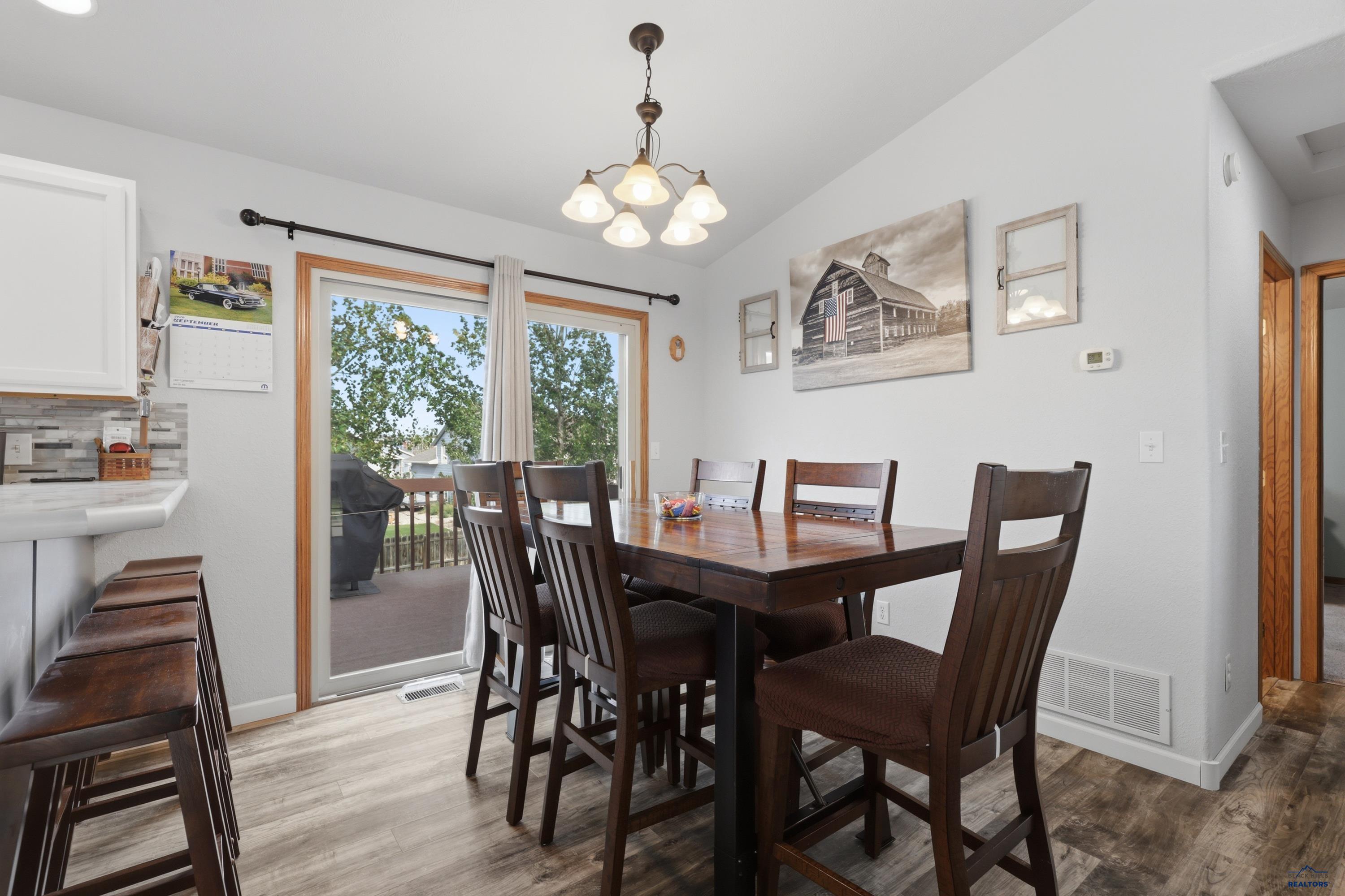 1225 SUMMERFIELD DR