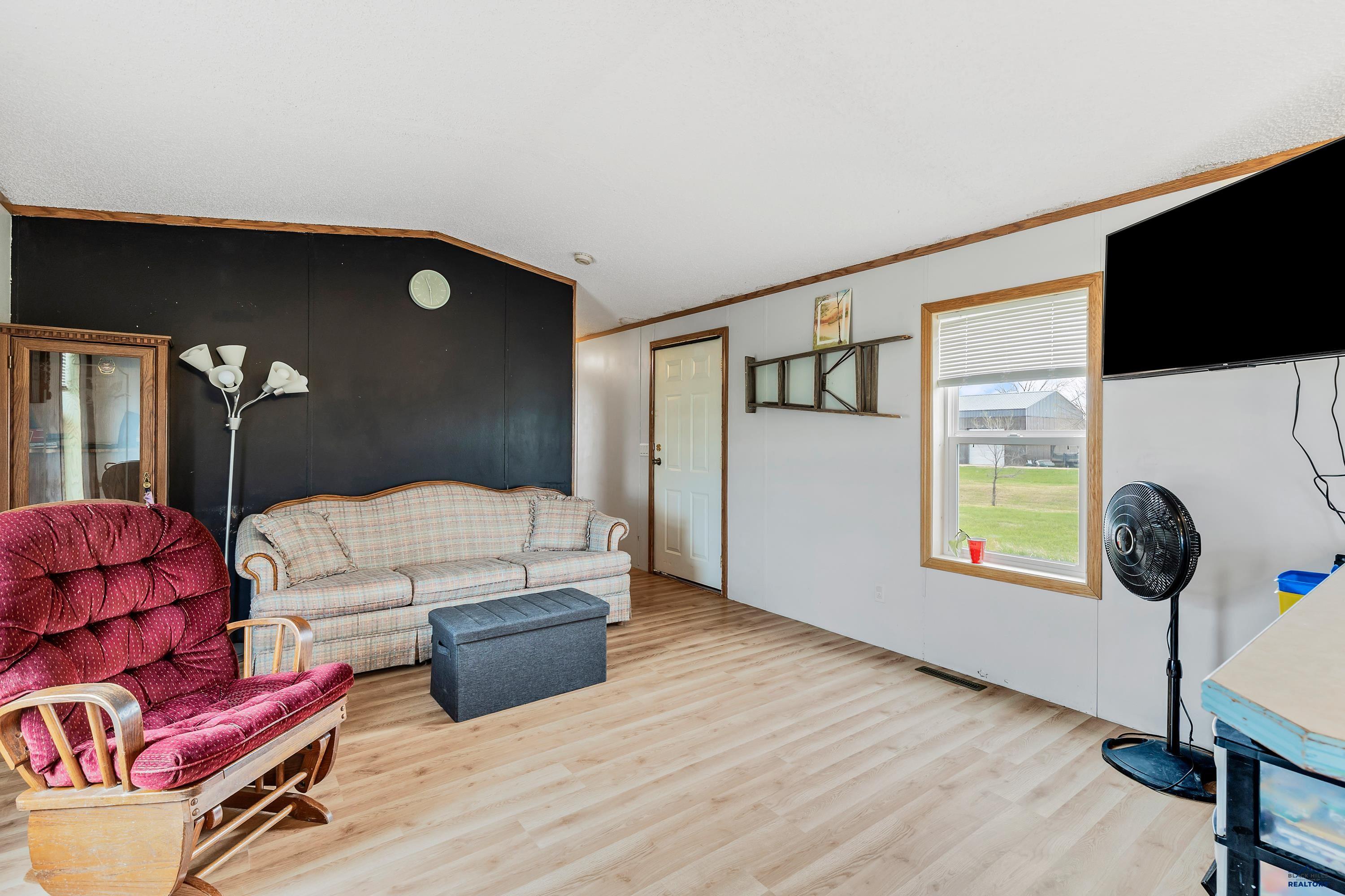 New Underwood, South Dakota 57761, United States, 3 Bedrooms Bedrooms, ,1 BathroomBathrooms,Residential,Pending,58400