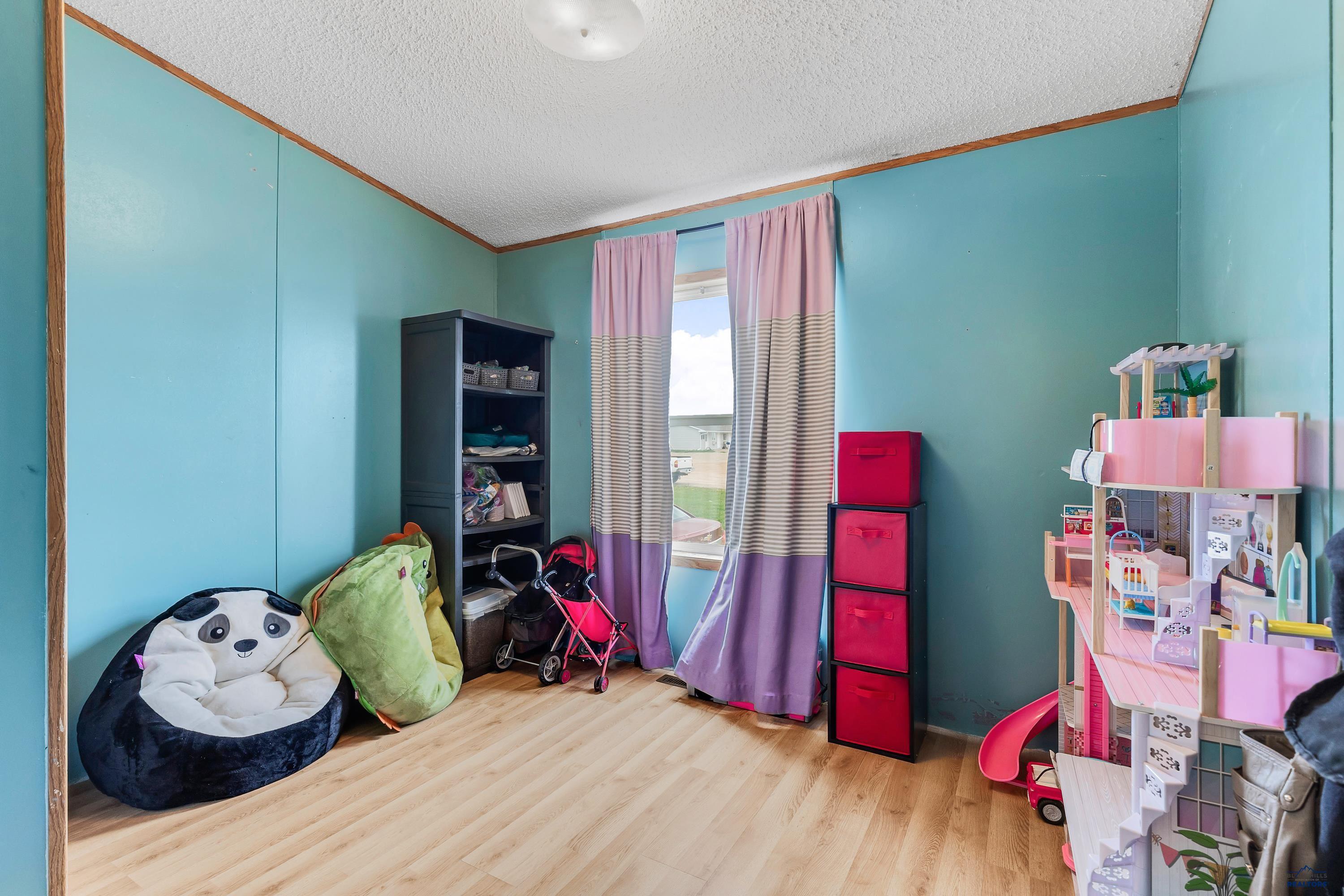 New Underwood, South Dakota 57761, United States, 3 Bedrooms Bedrooms, ,1 BathroomBathrooms,Residential,Pending,58400