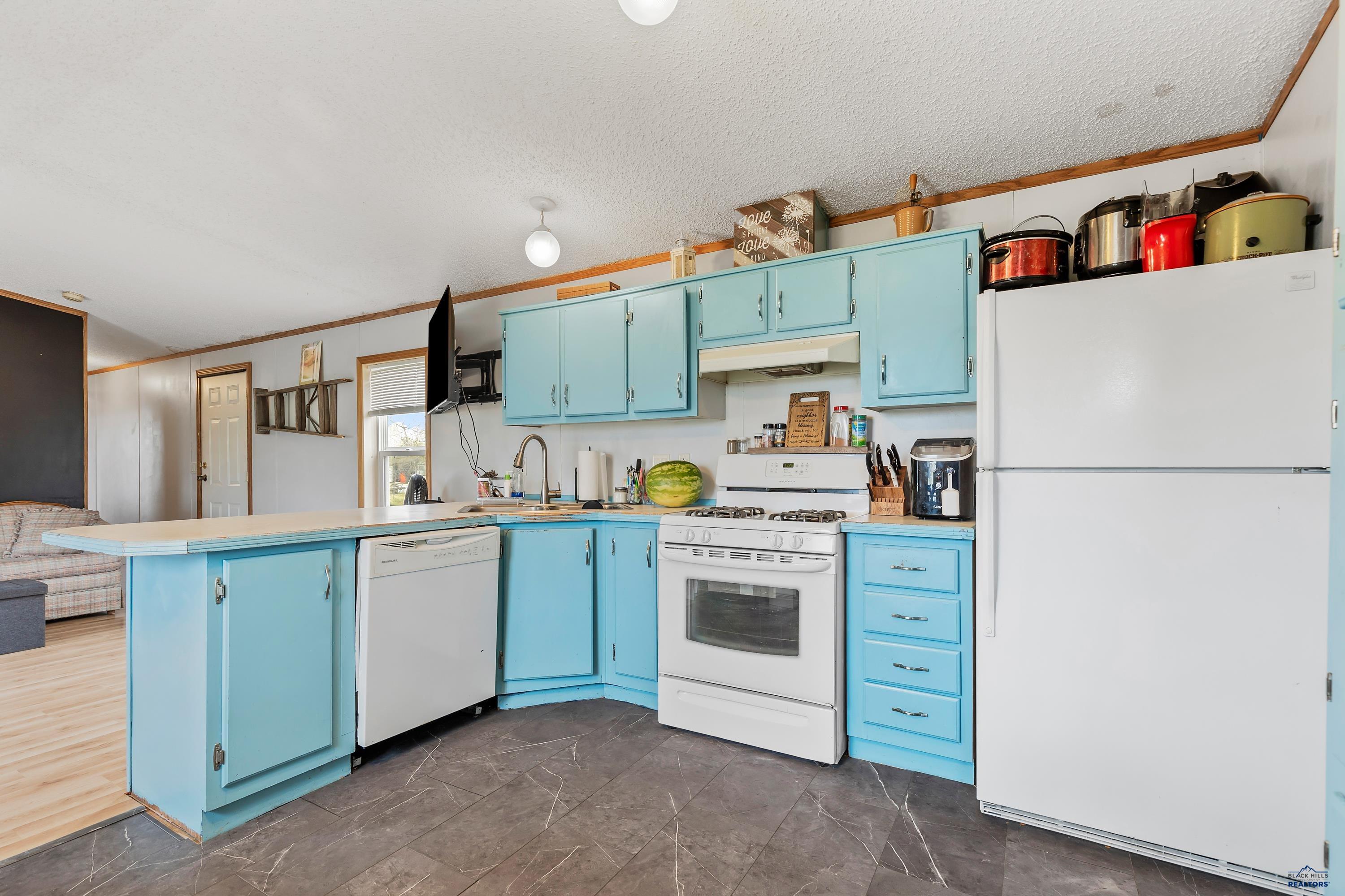 New Underwood, South Dakota 57761, United States, 3 Bedrooms Bedrooms, ,1 BathroomBathrooms,Residential,Pending,58400