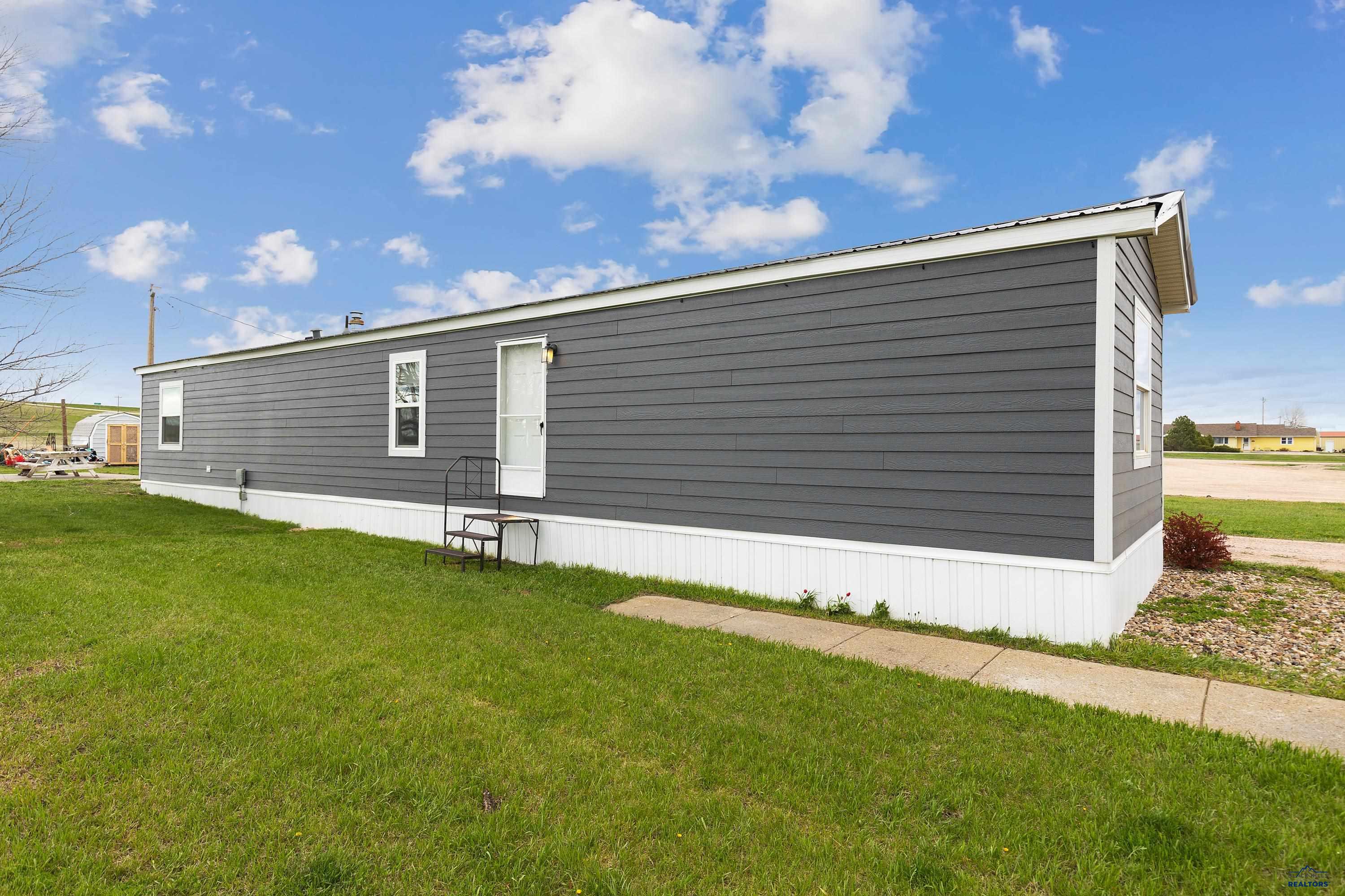 New Underwood, South Dakota 57761, United States, 3 Bedrooms Bedrooms, ,1 BathroomBathrooms,Residential,Pending,58400