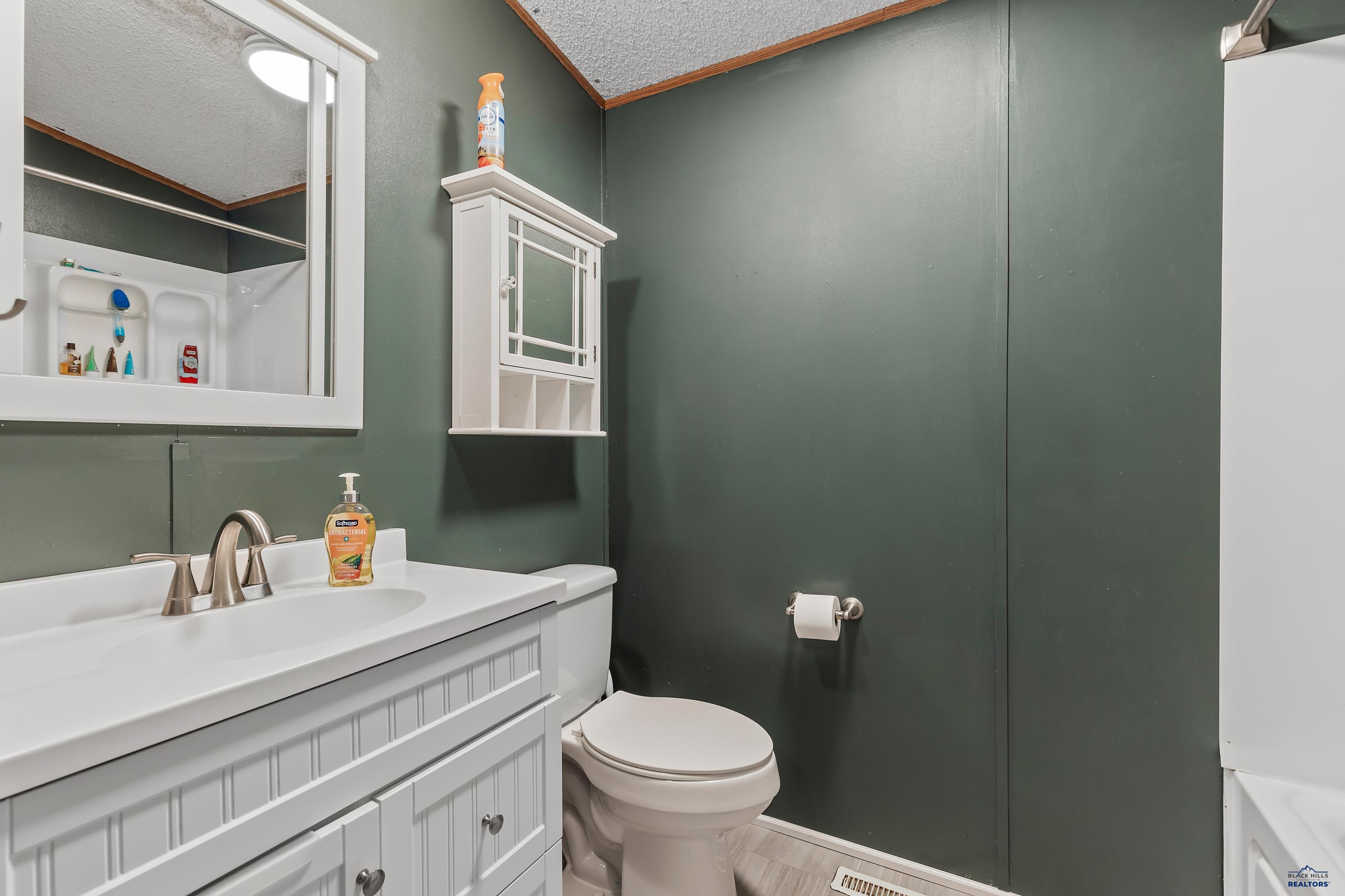 New Underwood, South Dakota 57761, United States, 3 Bedrooms Bedrooms, ,1 BathroomBathrooms,Residential,Pending,58400