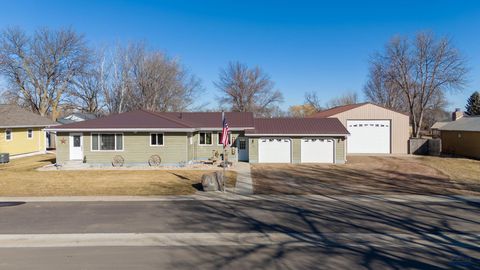 504 E 2ND Plankinton SD 57368