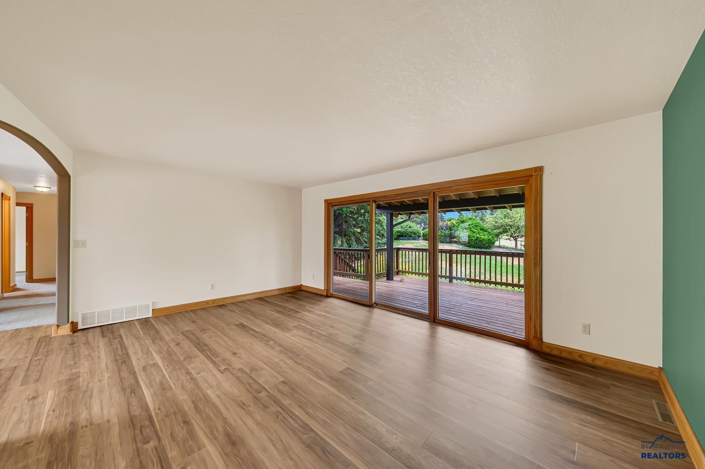 3317 FLINT DR - Photo 4