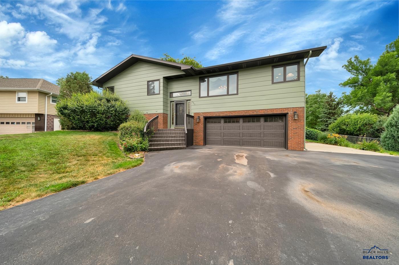 3317 FLINT DR - Photo 2
