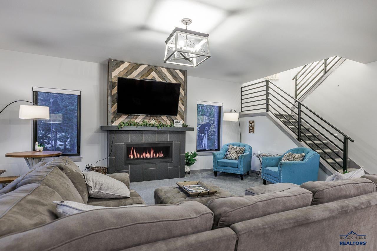 21266 RIDGEWOOD TR
