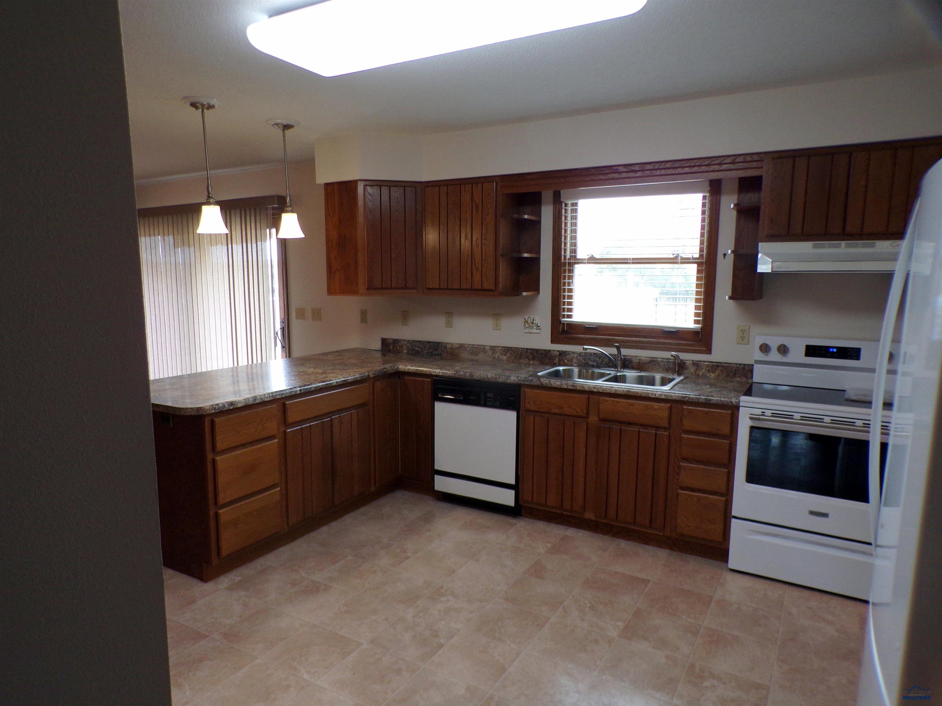 417 ALTA VISTA DR