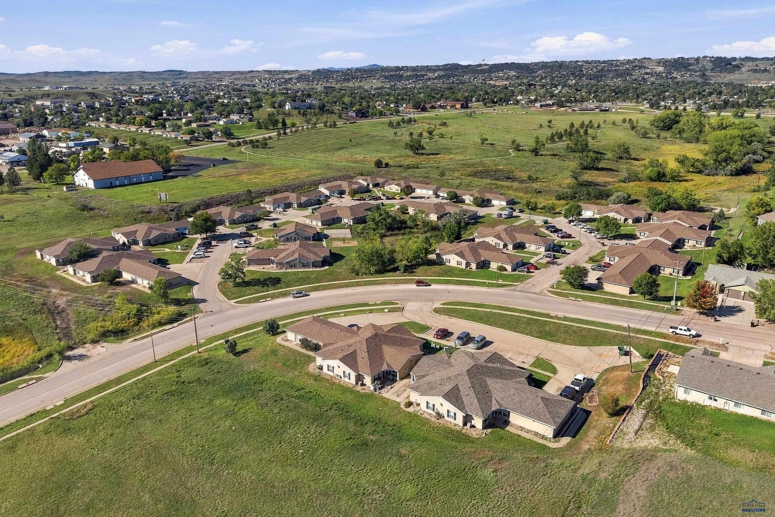 3151 OUTLOOK CIR