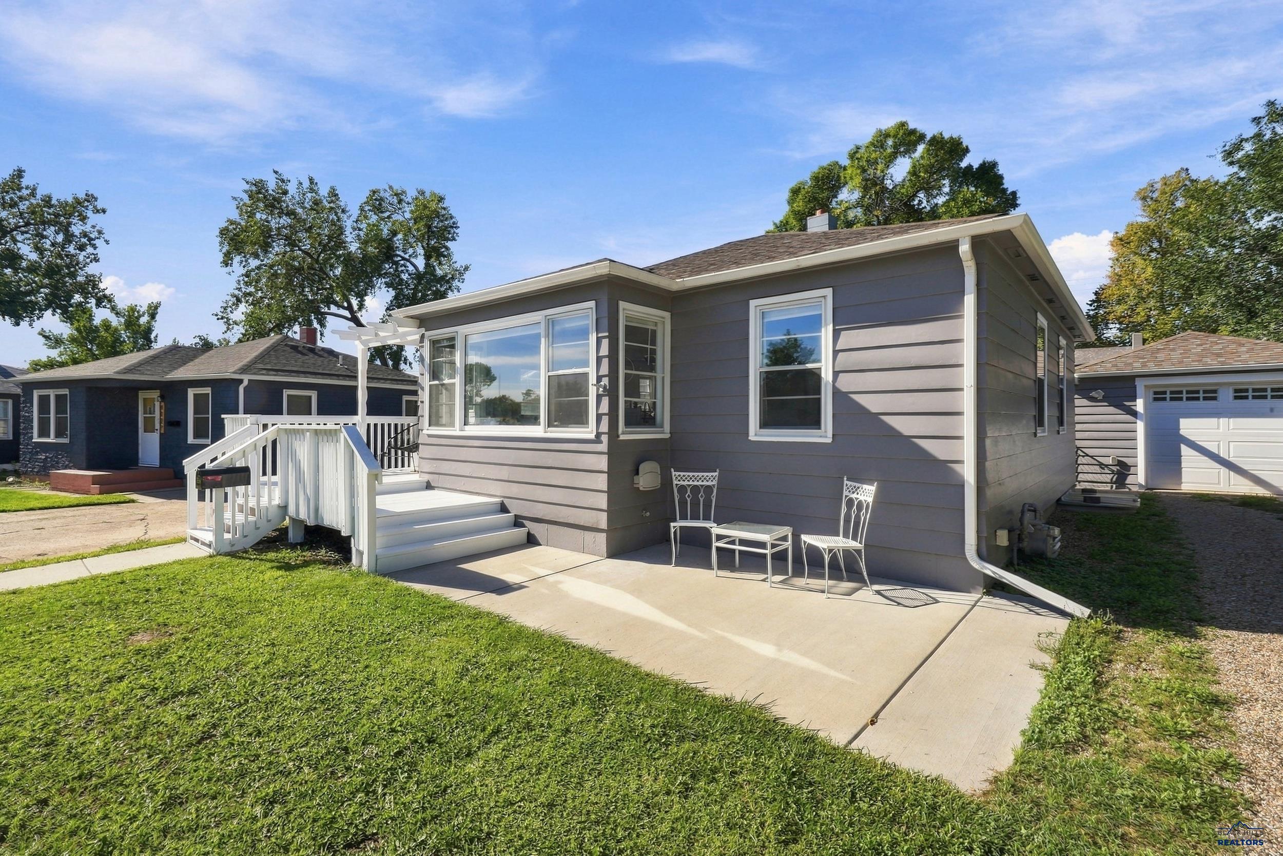 4131 PLEASANT DR