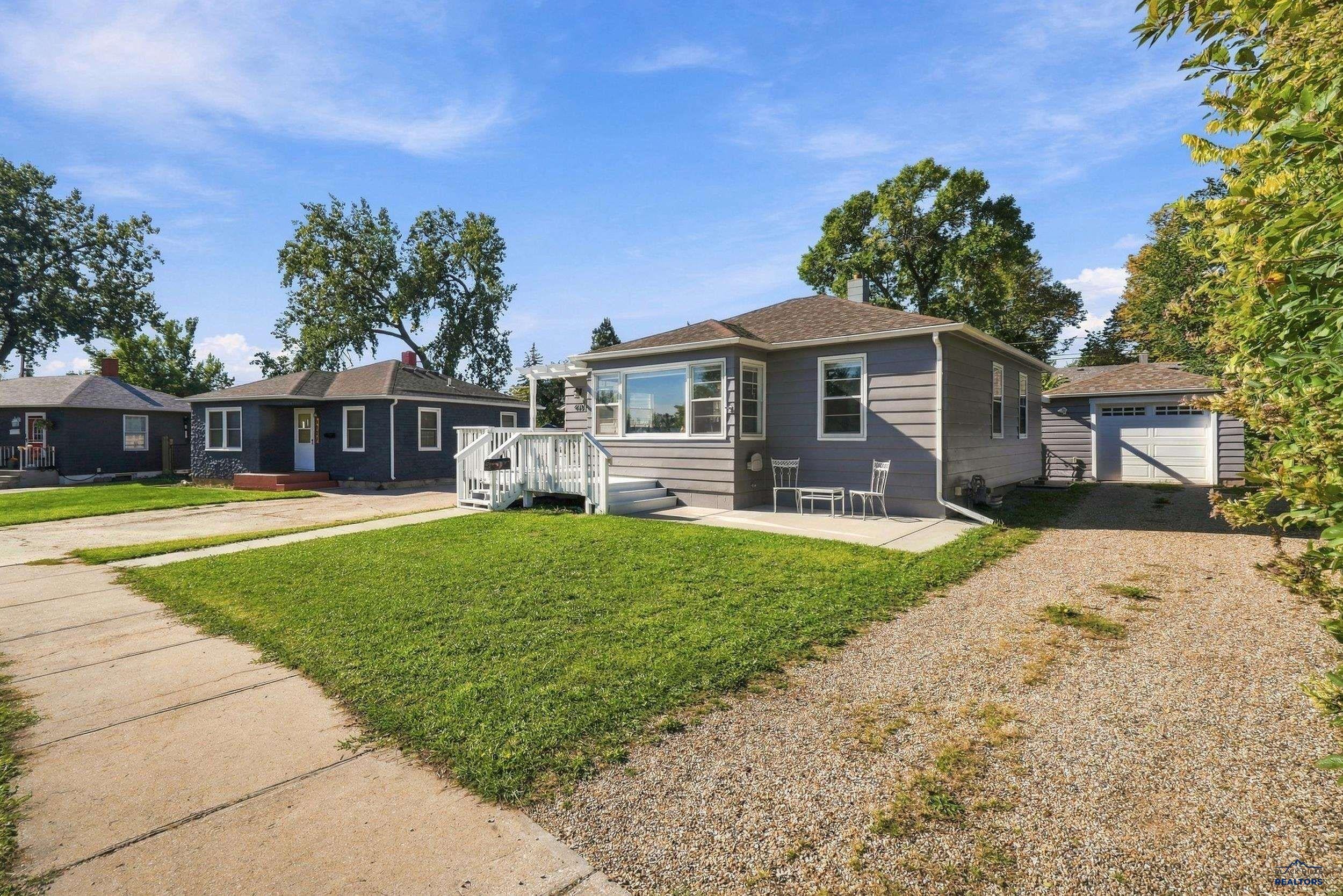 4131 PLEASANT DR