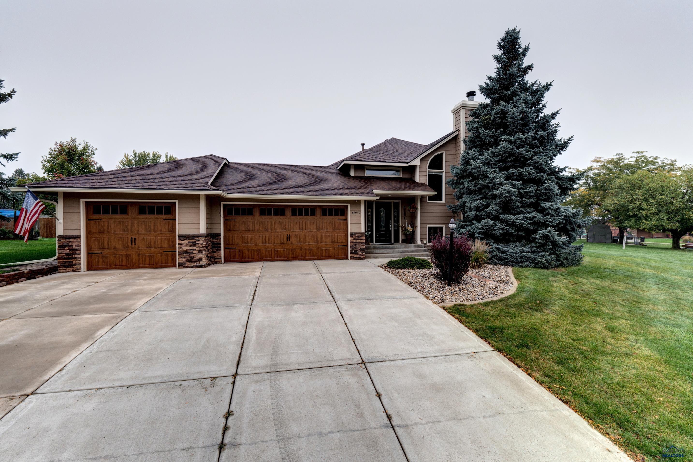 4922 RAVEN CIR