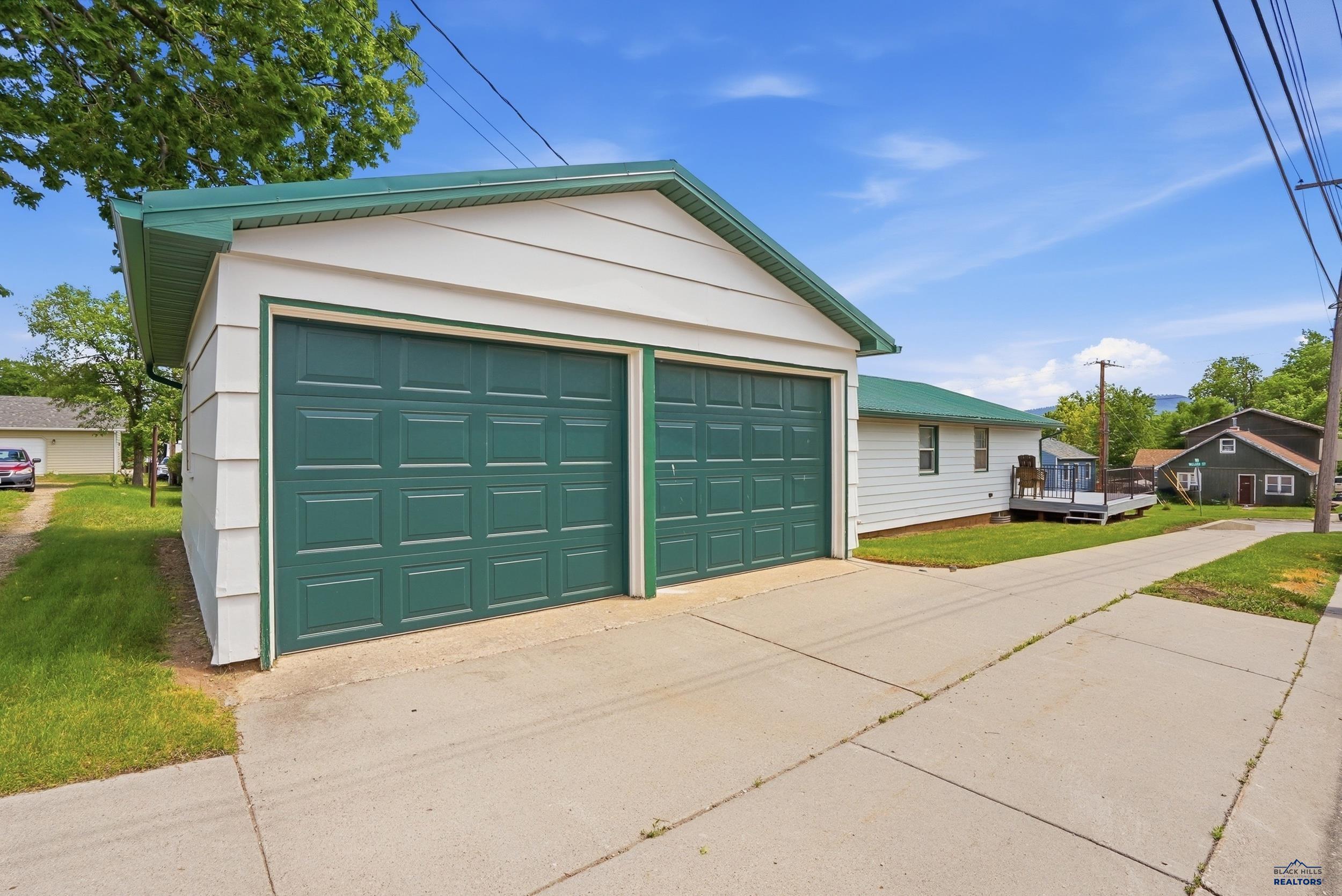 1443 WILLARD ST