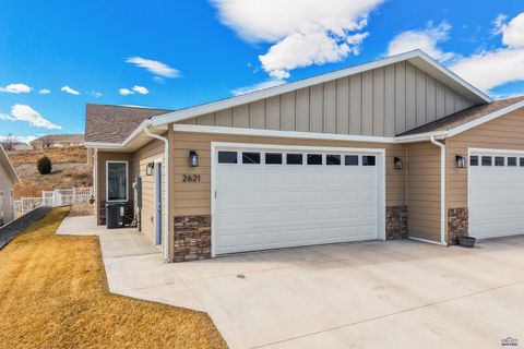 2621 HENNESSY DRIVE Rapid City SD 57701