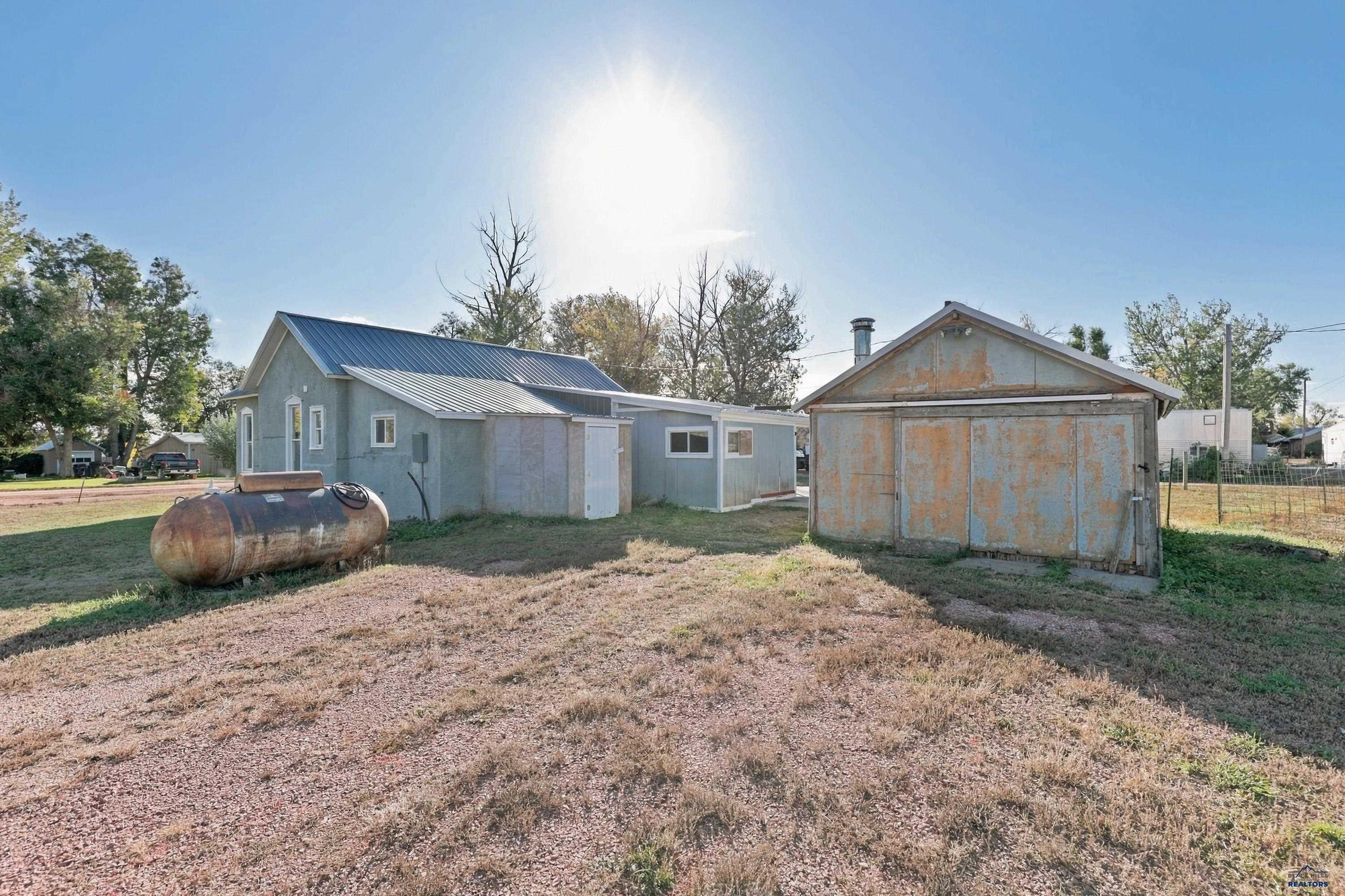 200 S 2ND ST