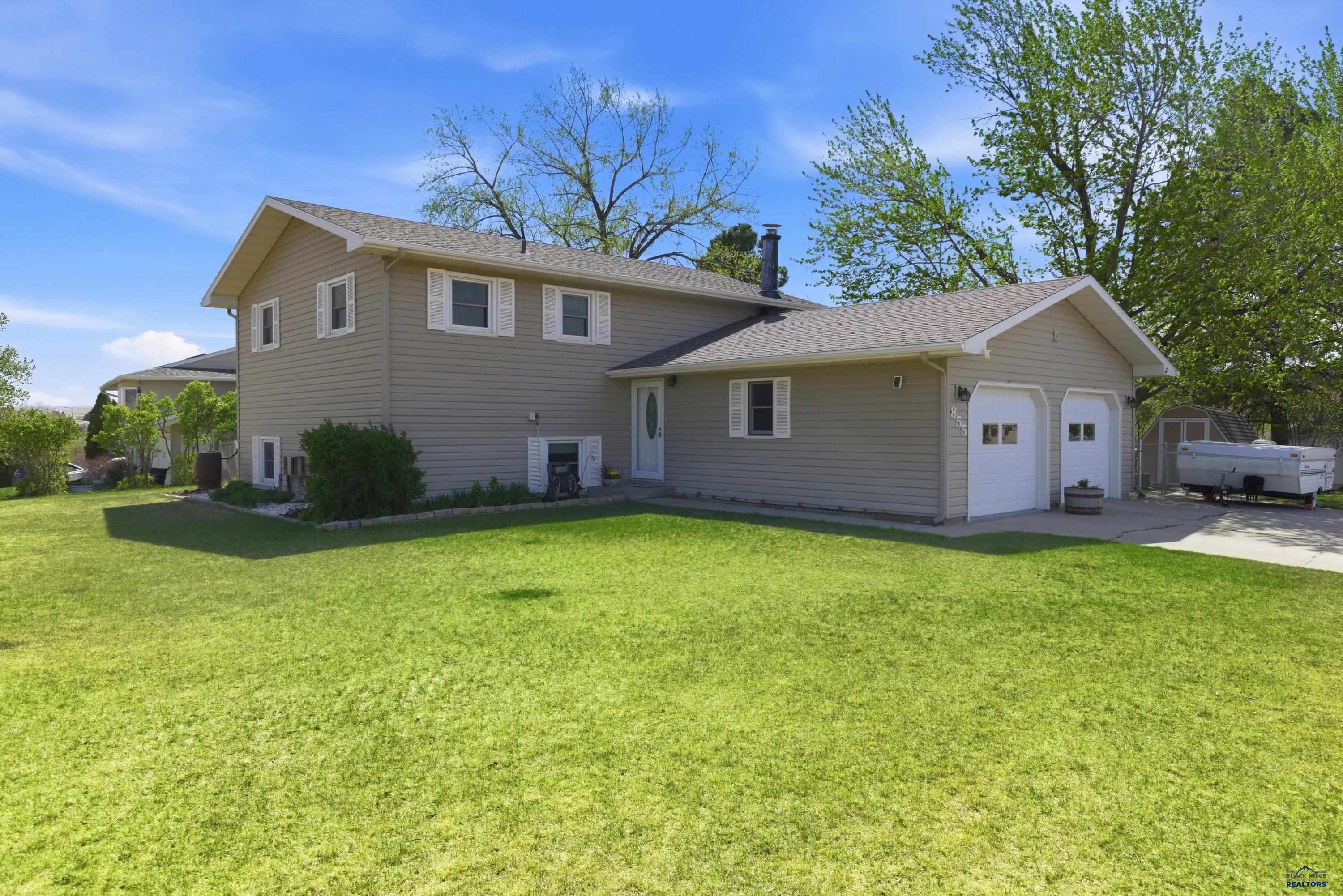 855 SYCAMORE