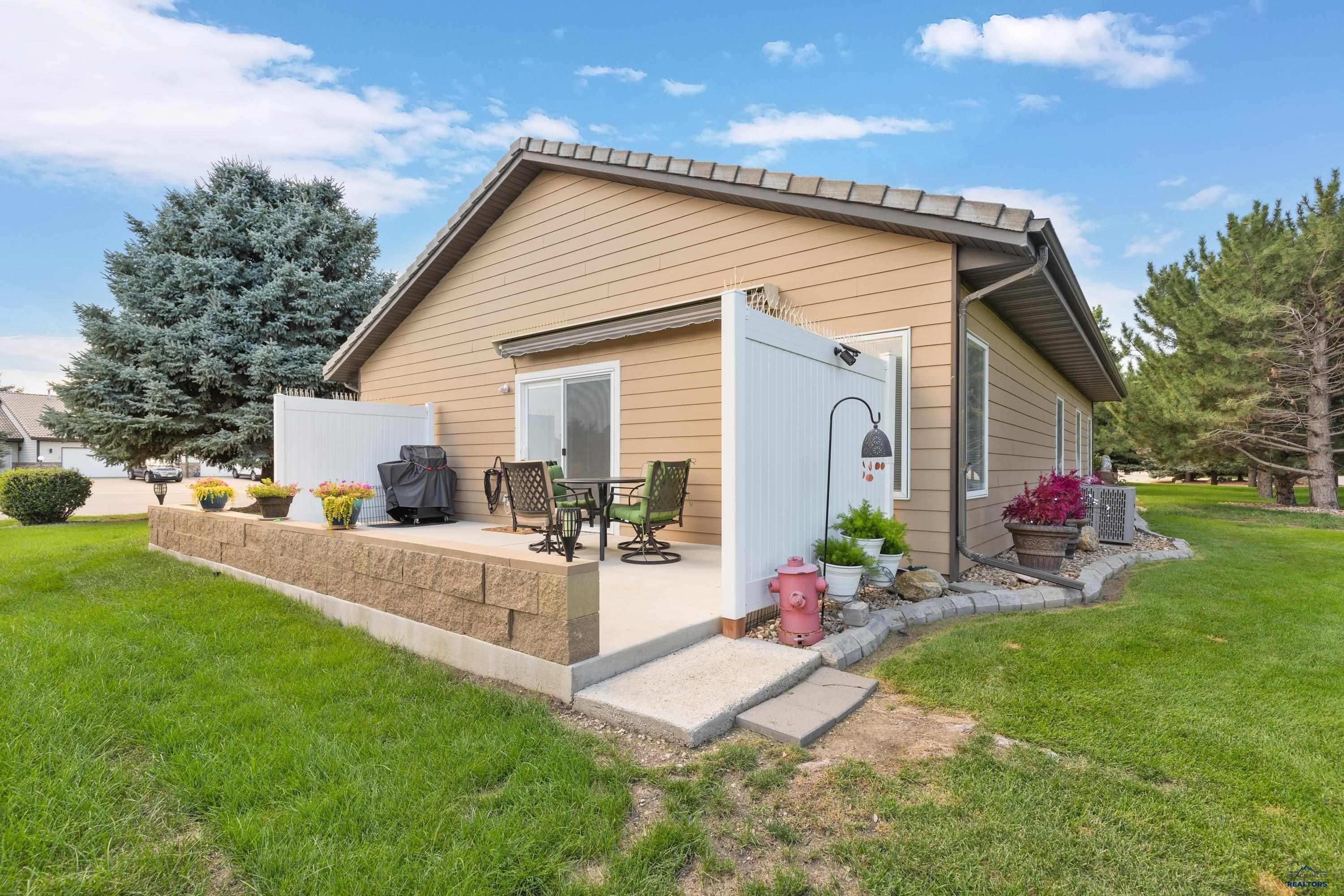 3724 DALY CT