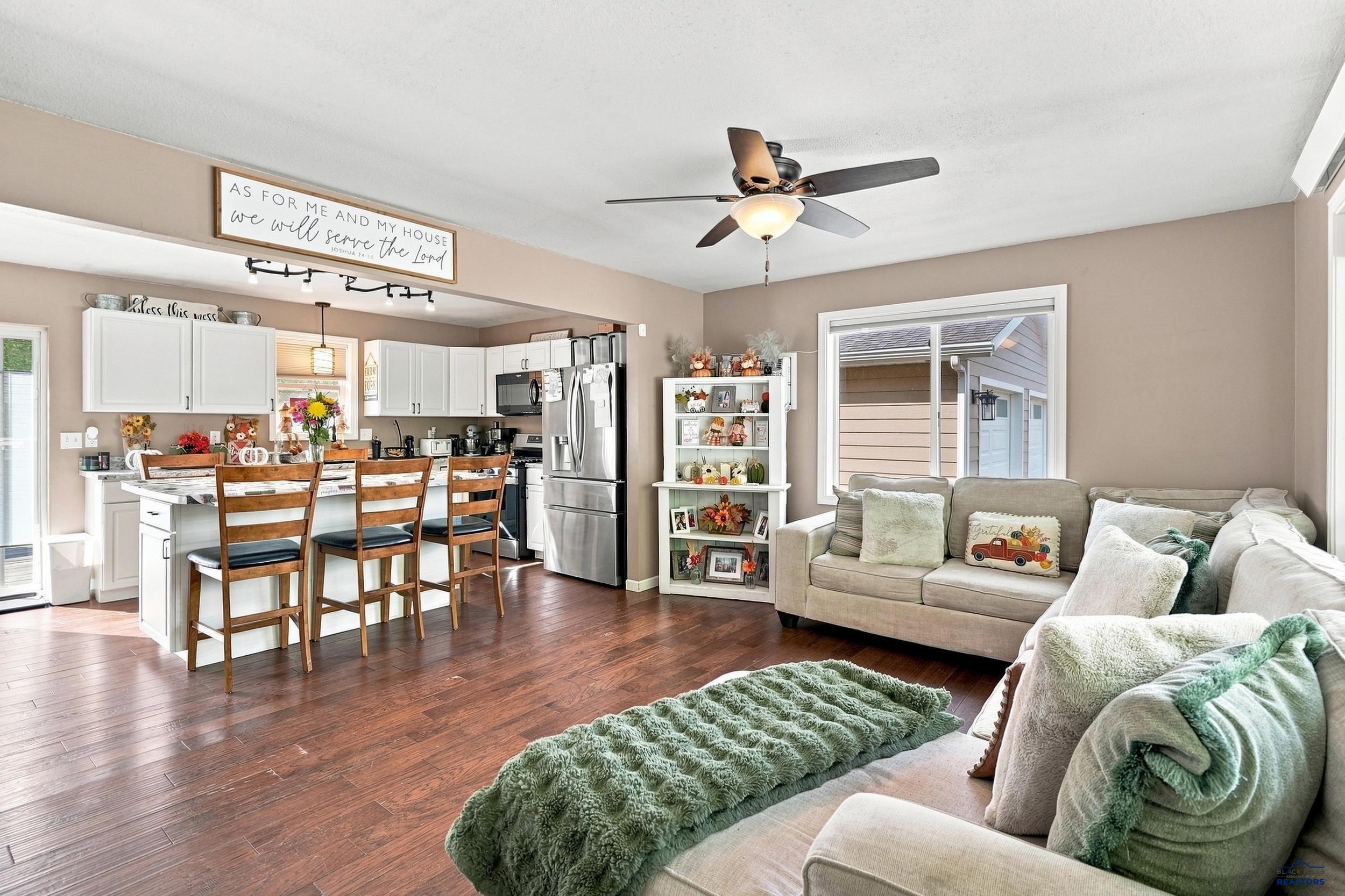 2501 FOX RD