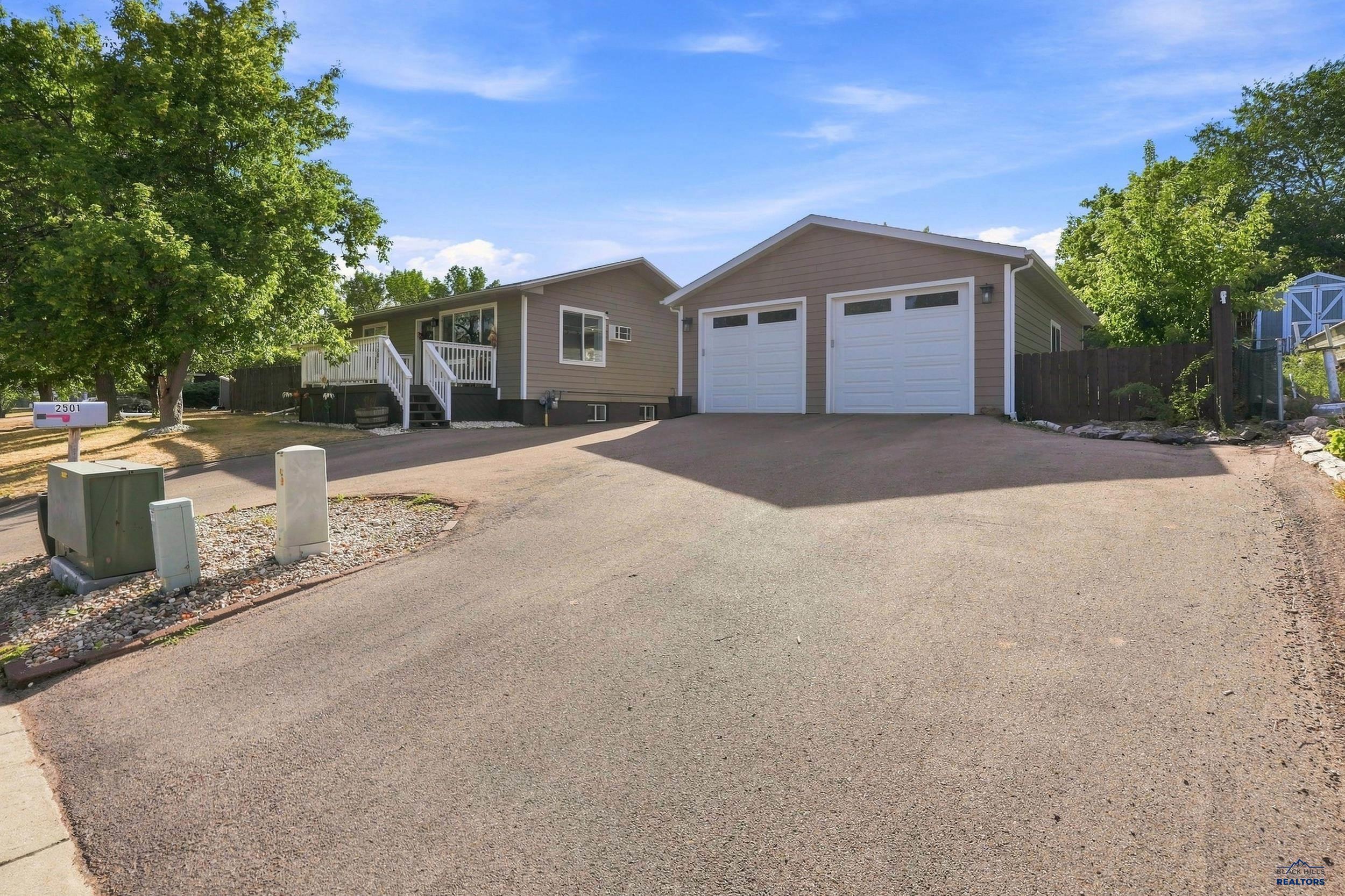 2501 FOX RD