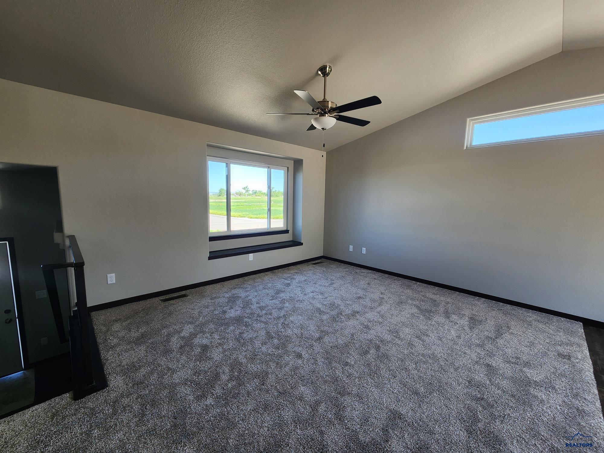 3974 MAGNUM RD