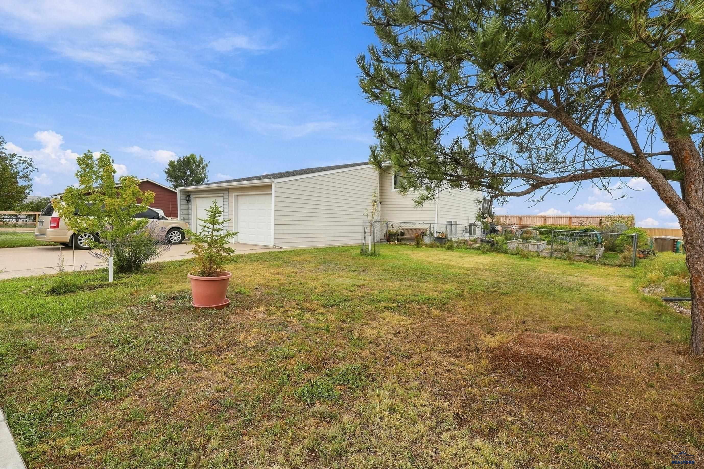 621 ENNEN DR