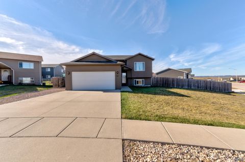 317 BEAR TOOTH DR BOX ELDER SD 57719