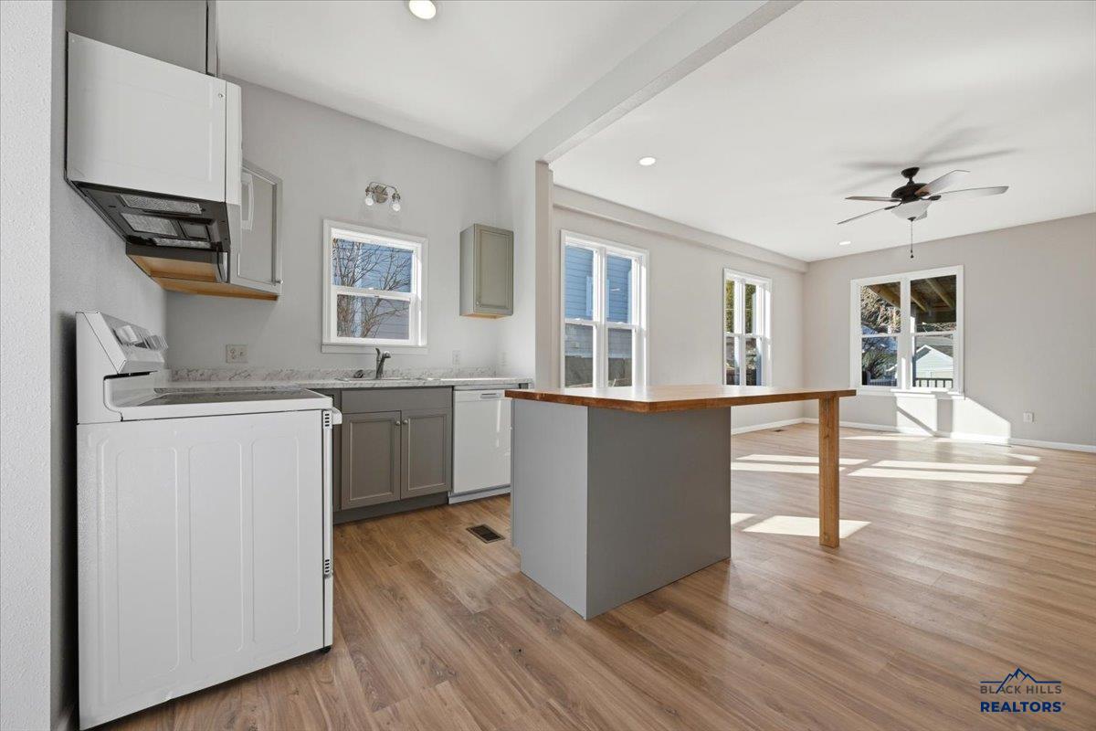 8 Parkdale Avenue