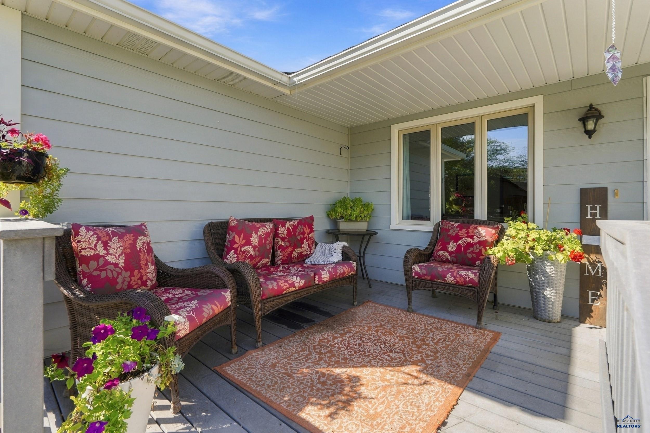 3021 ROXBURY CIR