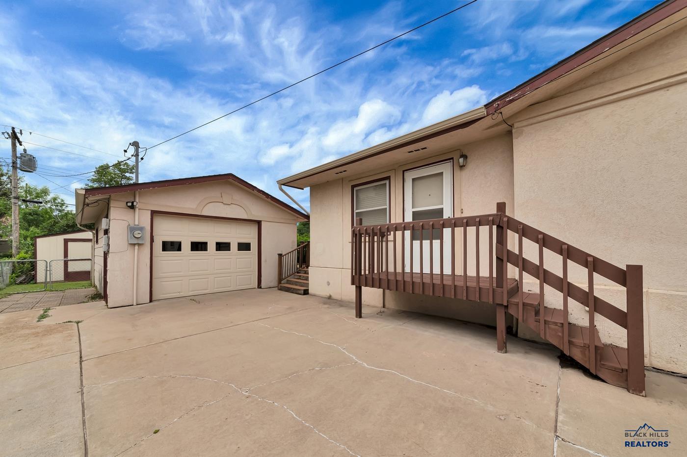2337 JANET ST