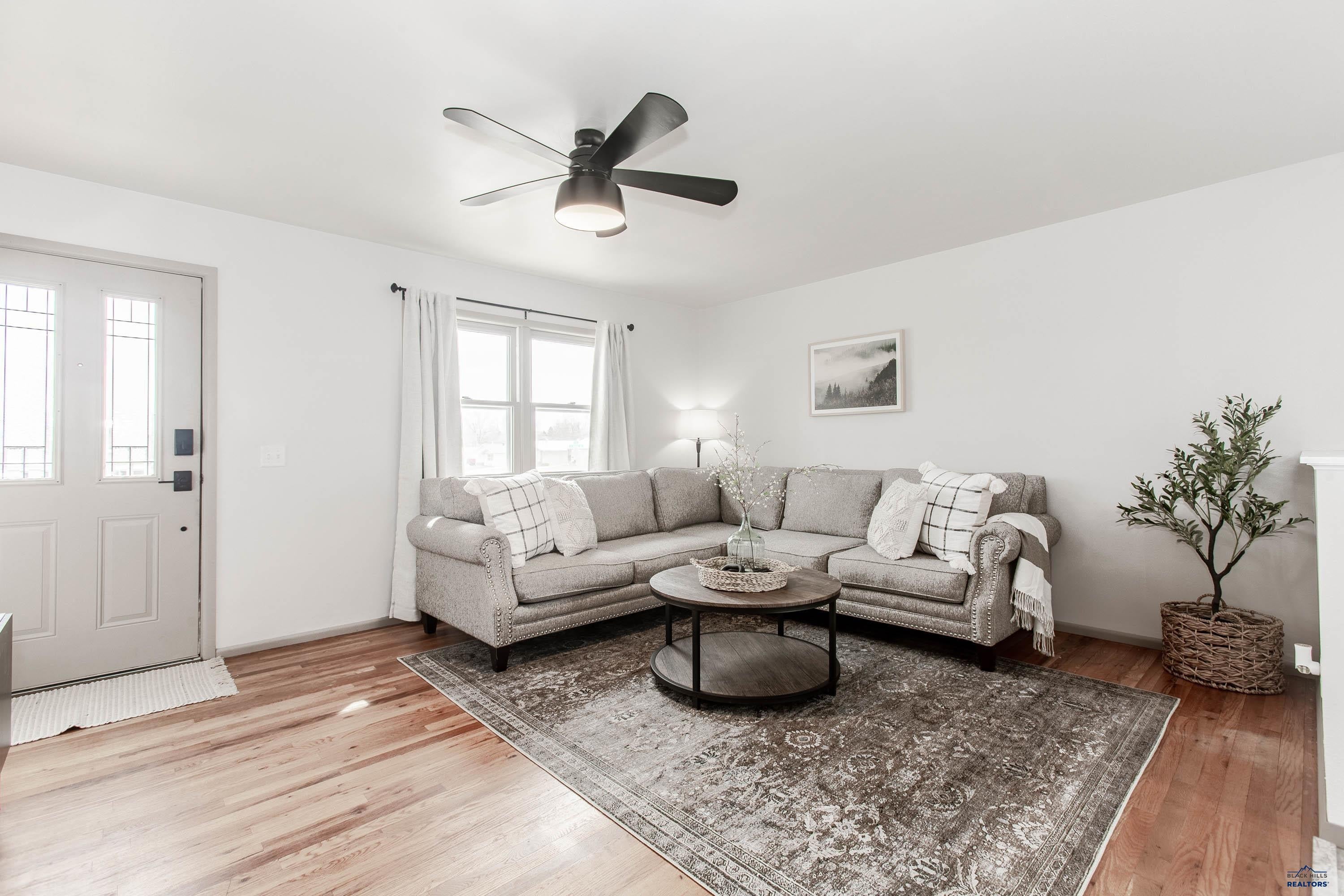 518 E OAKLAND