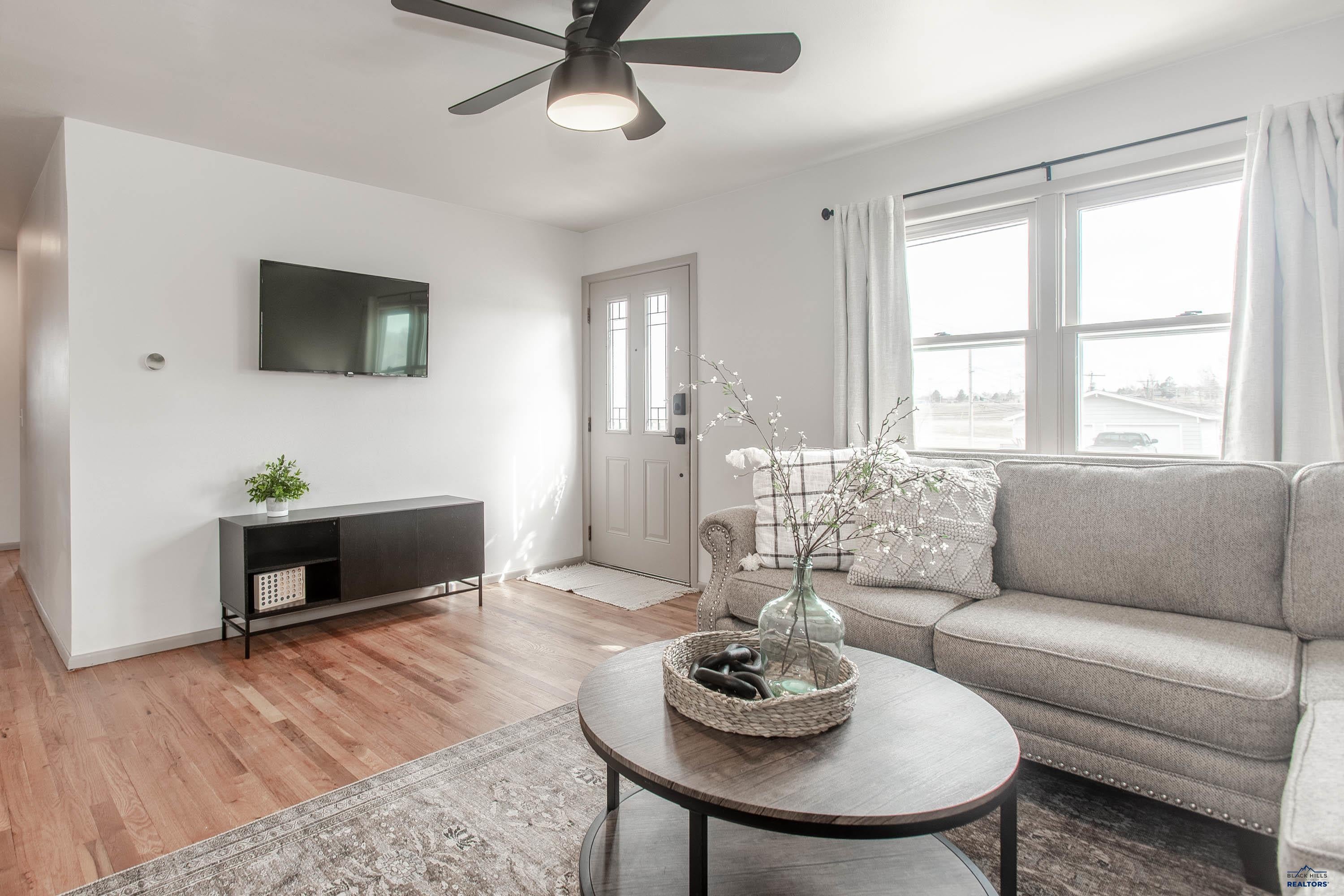 518 E OAKLAND