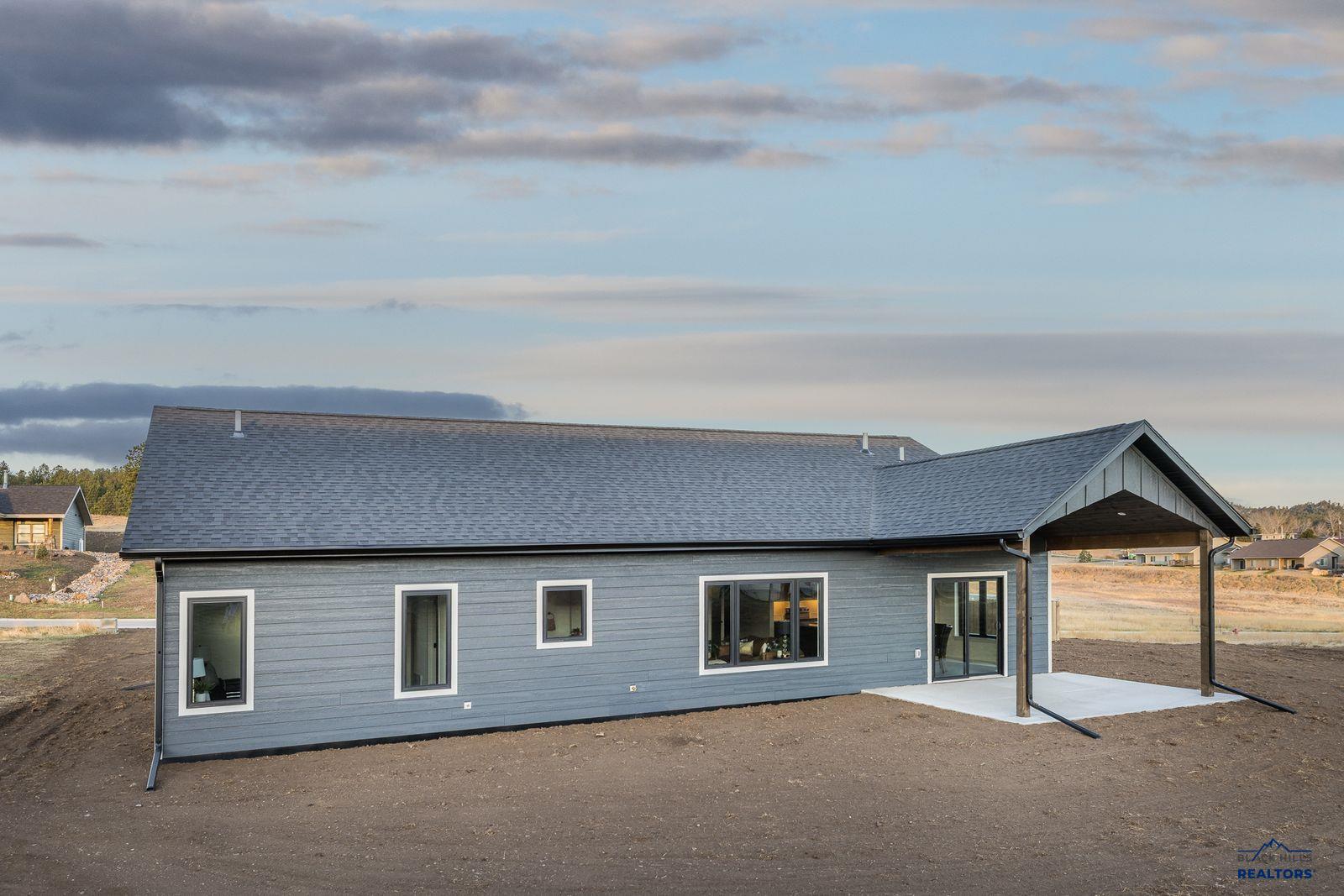 126 STONE HILL DR
