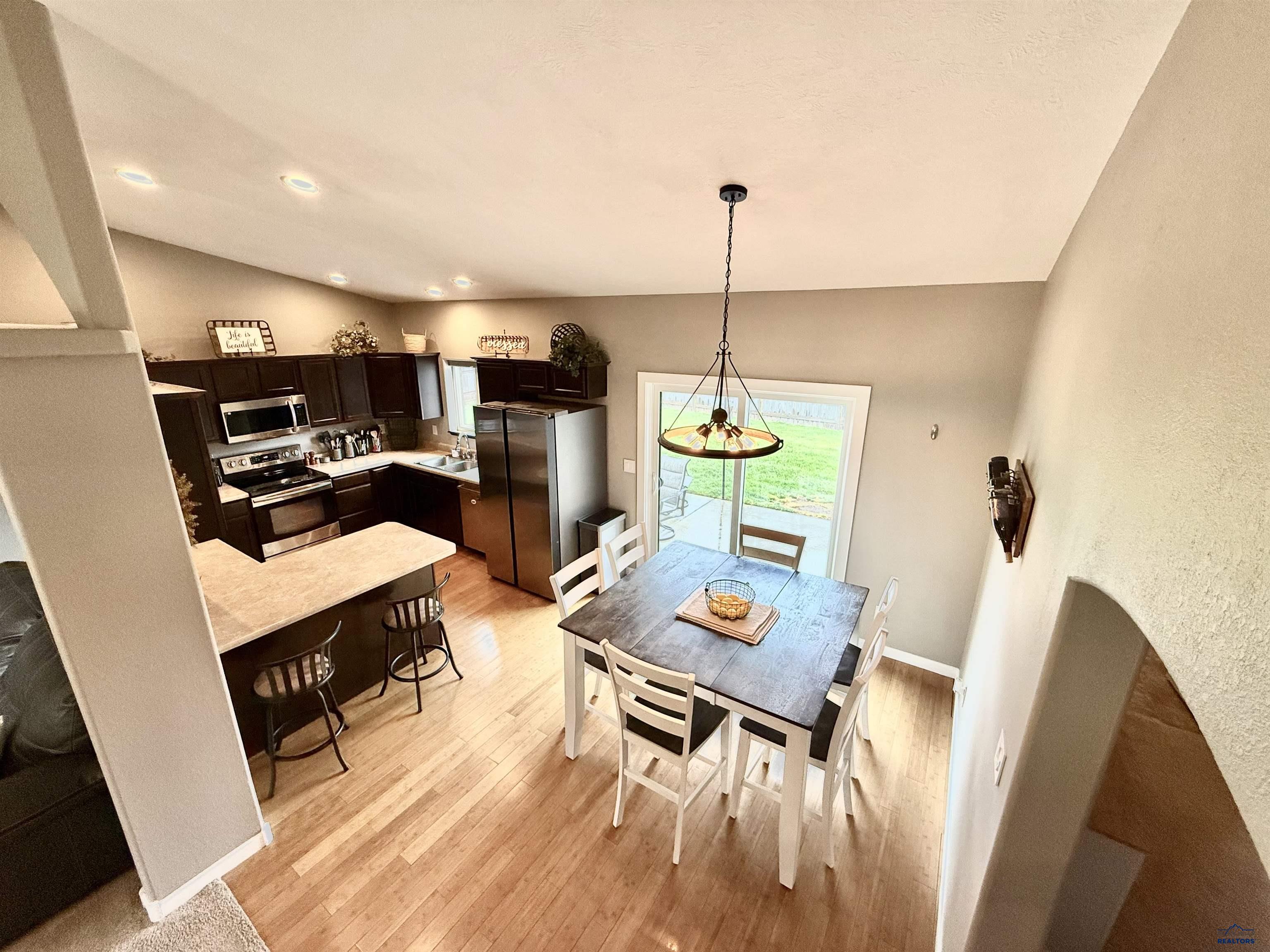 14827 GLENWOOD DR