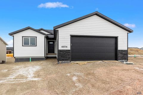 526 DENALI DR Box Elder SD 57719