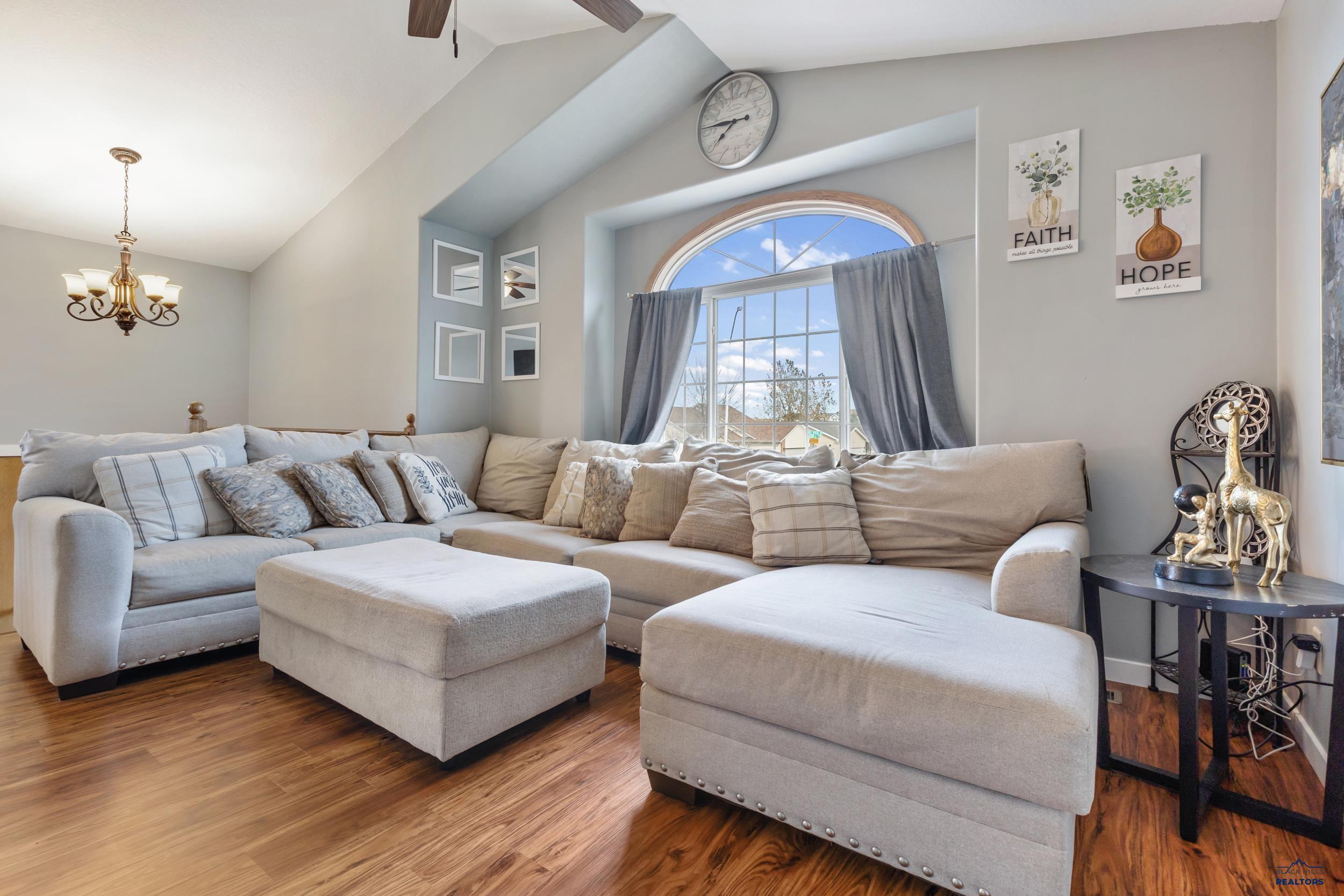 4419 THREE RIVERS DR