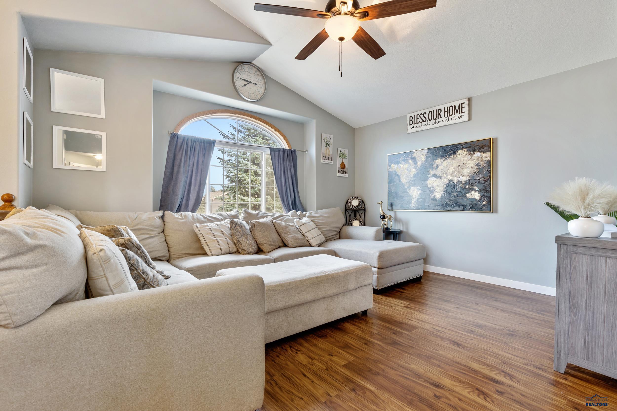 4419 THREE RIVERS DR