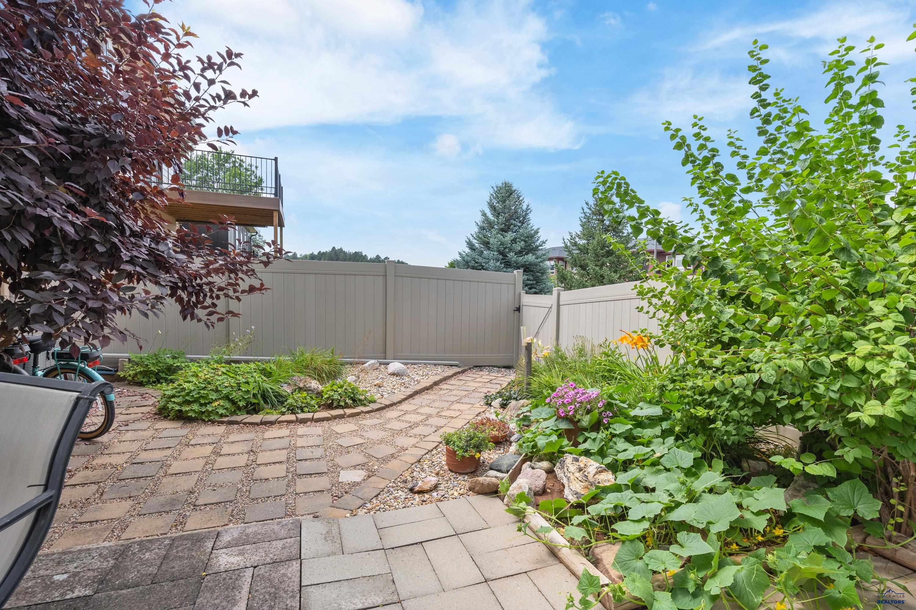 4020 PINEHURST CT