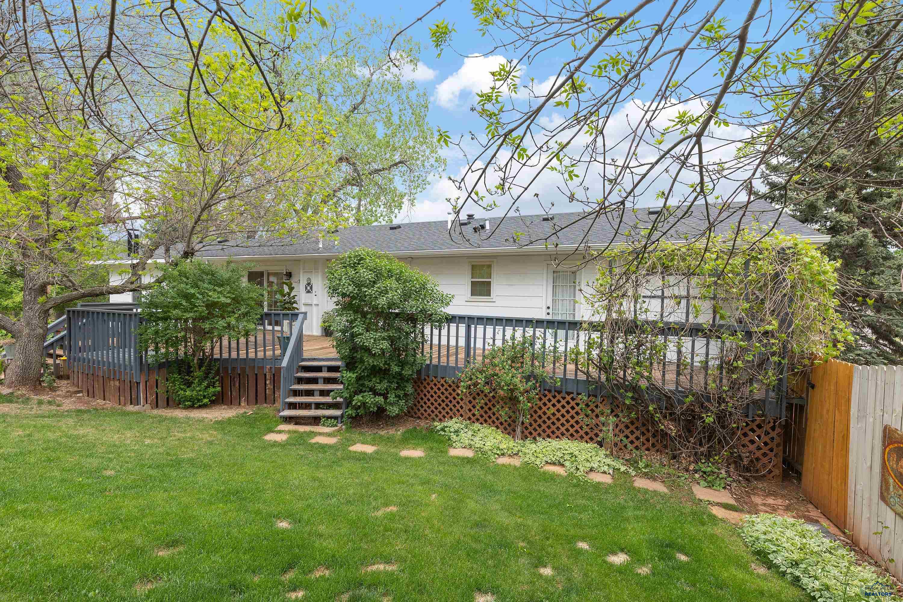 3002 HEIDIWAY LN
