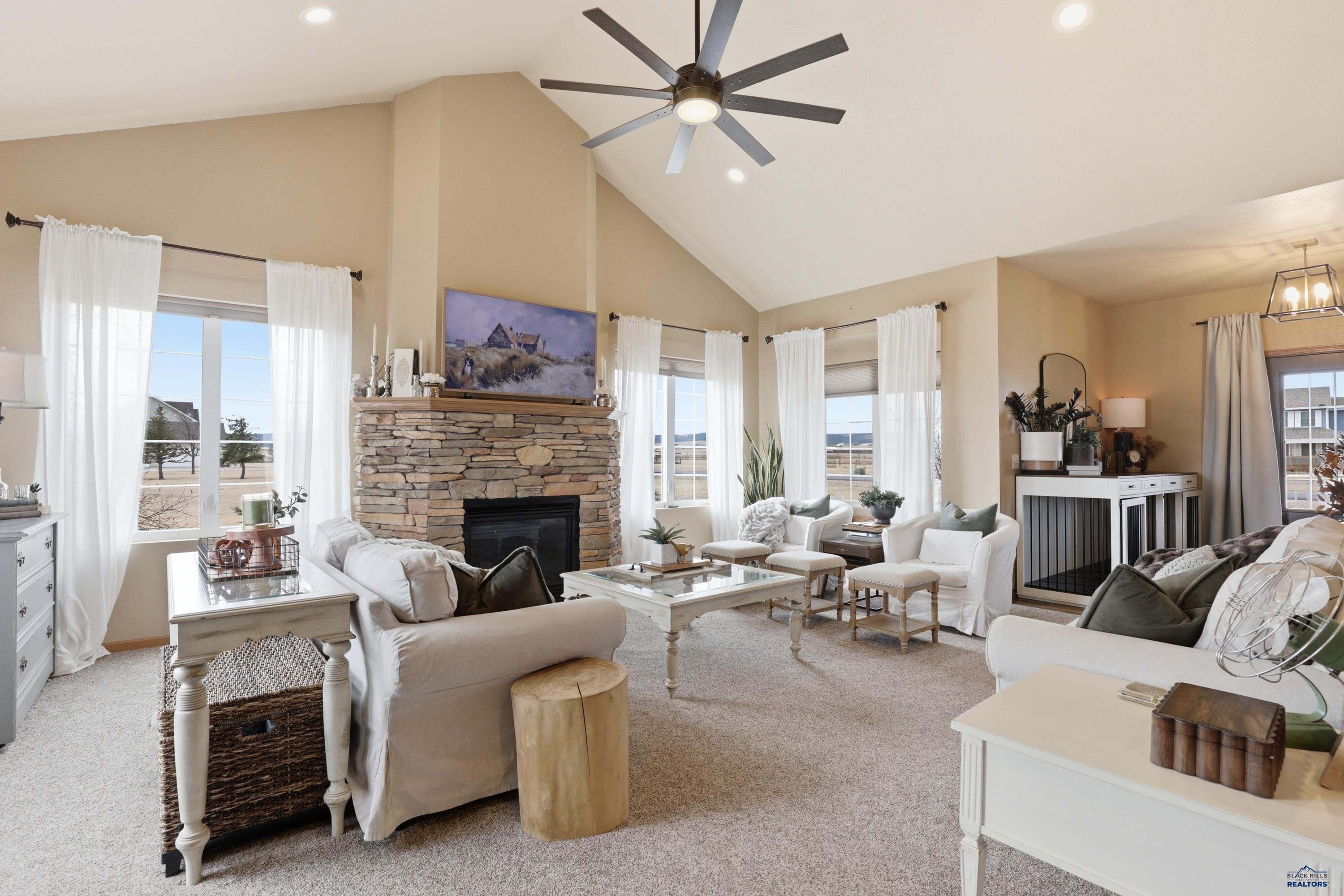 15742 GOLDEN VALLEY DR