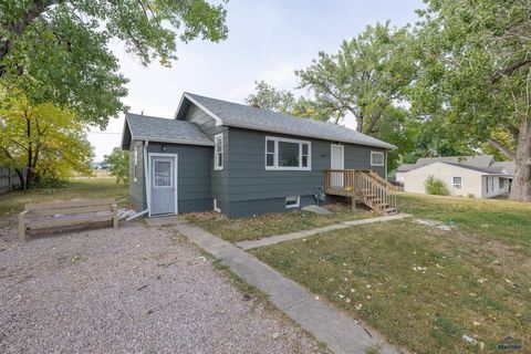 1802 CHERRY AVE Rapid City SD 57701