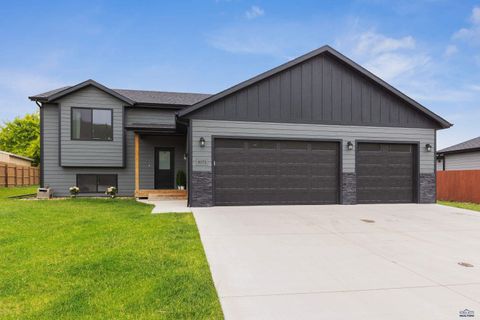 8073 Foley Dr, Summerset, SD 57769 - MLS#: 172453