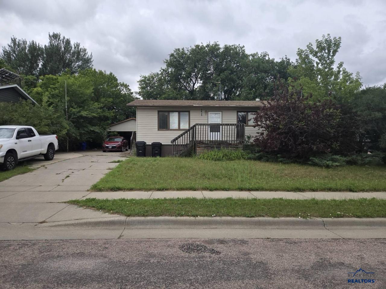 Photo 1 of 19 — 4425 COLT LN, Rapid City, SD 57701
