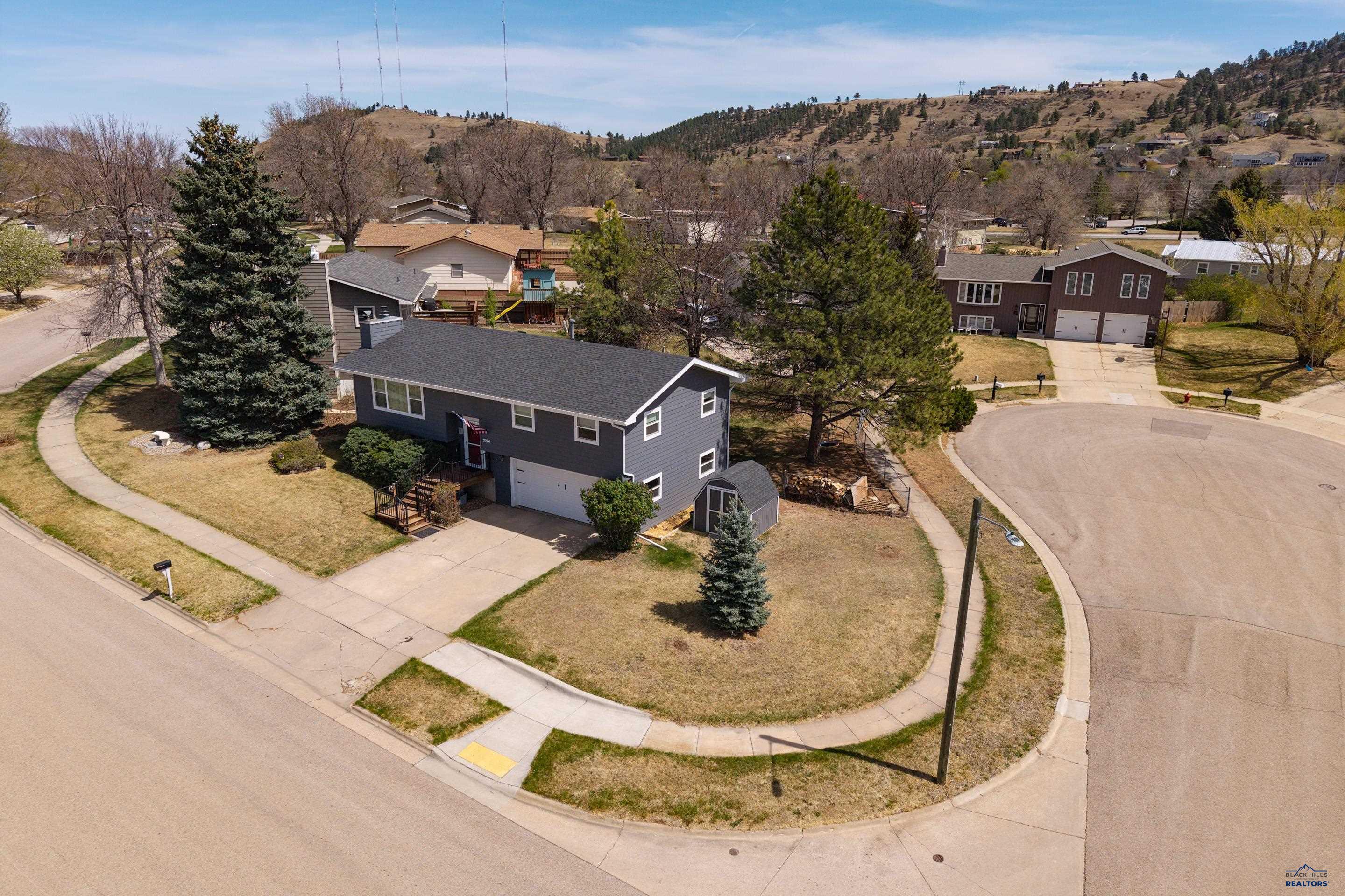 2924 MINNETONKA DR