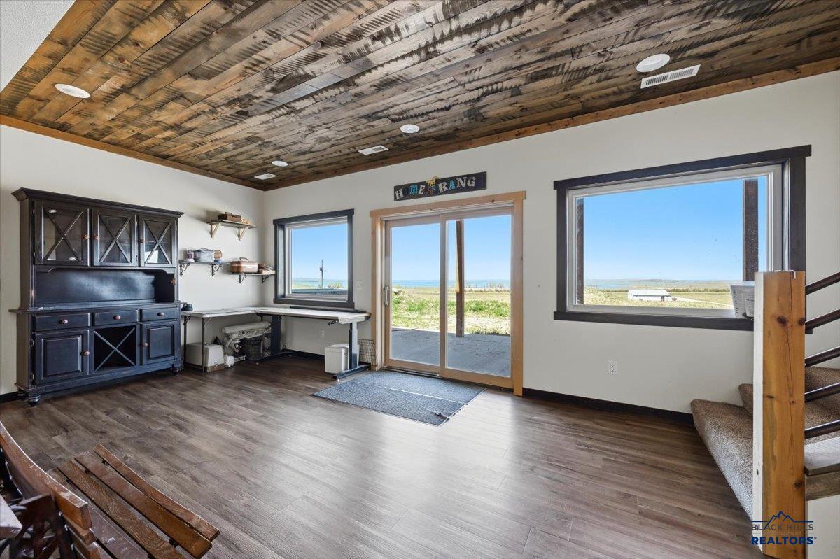 11869 US HIGHWAY 212