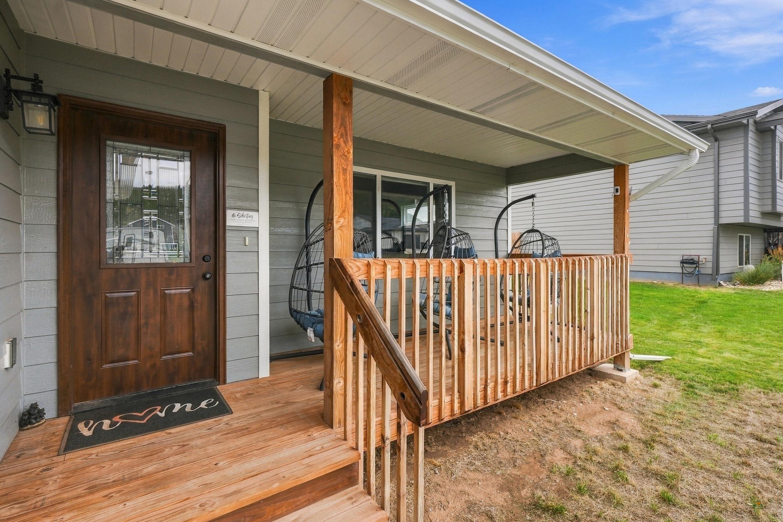 3430 DAVENPORT LOOP