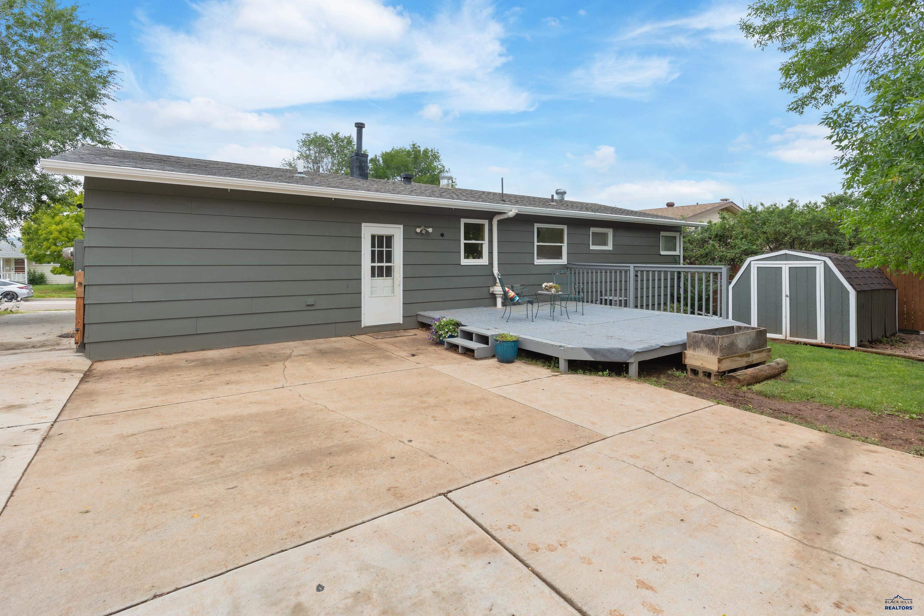 2310 CAMERON DR